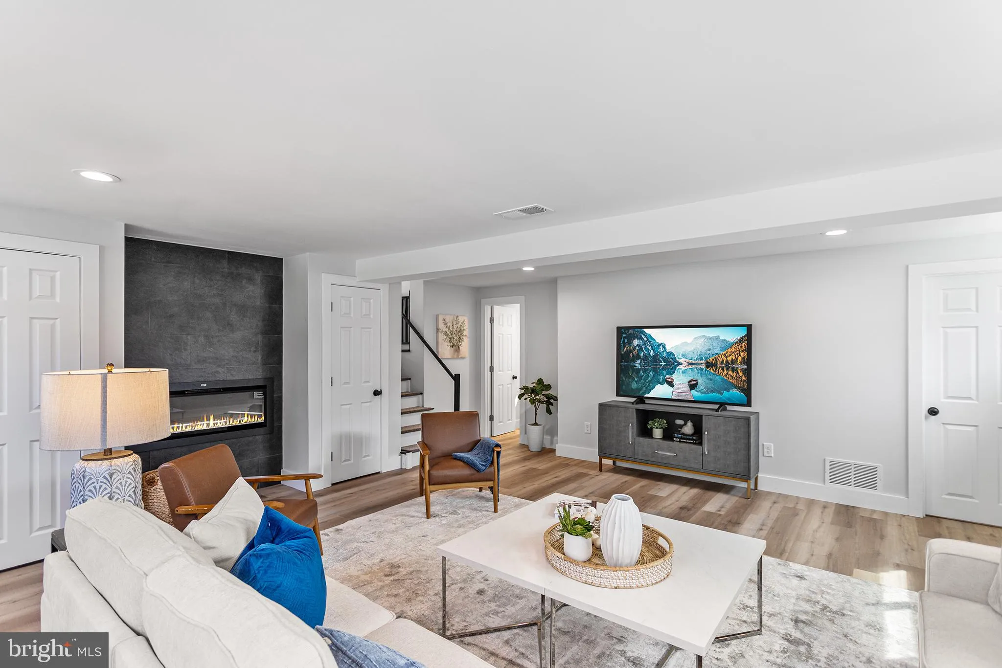 Broomall, Pennsylvania 19008, United States, 3 Bedrooms Bedrooms, ,3 BathroomsBathrooms,Residential,Pending,129790