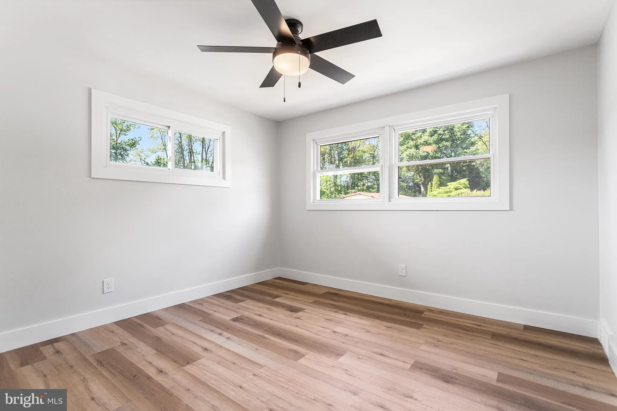 Broomall, Pennsylvania 19008, United States, 3 Bedrooms Bedrooms, ,3 BathroomsBathrooms,Residential,Pending,129790