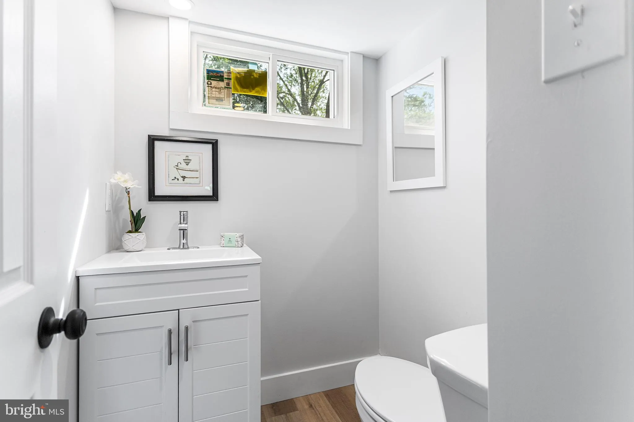 Broomall, Pennsylvania 19008, United States, 3 Bedrooms Bedrooms, ,3 BathroomsBathrooms,Residential,Pending,129790