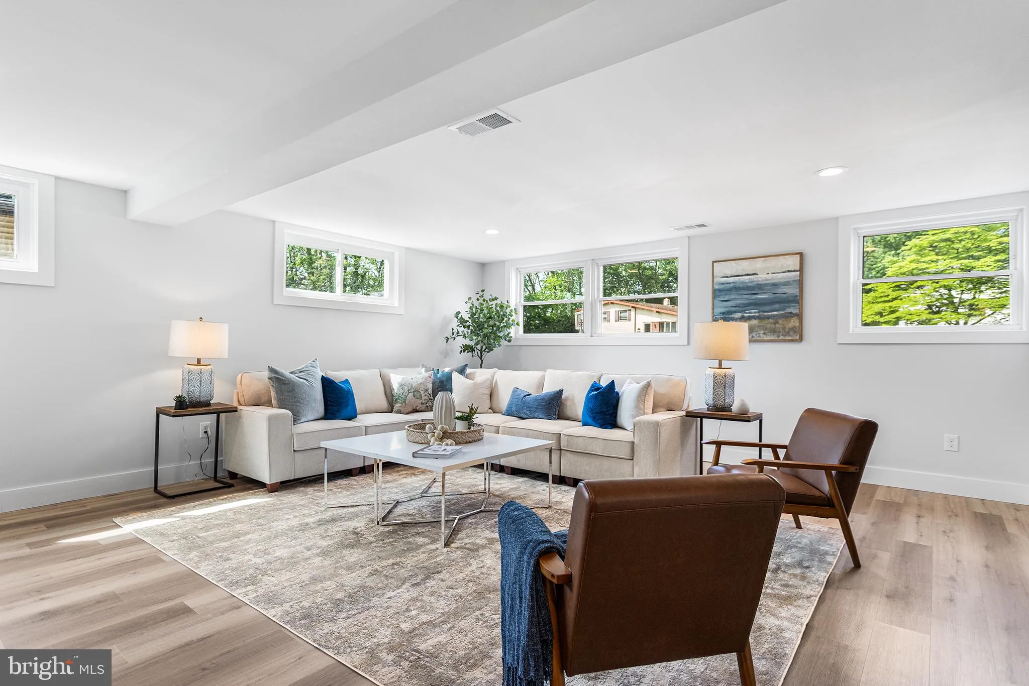 Broomall, Pennsylvania 19008, United States, 3 Bedrooms Bedrooms, ,3 BathroomsBathrooms,Residential,Pending,129790