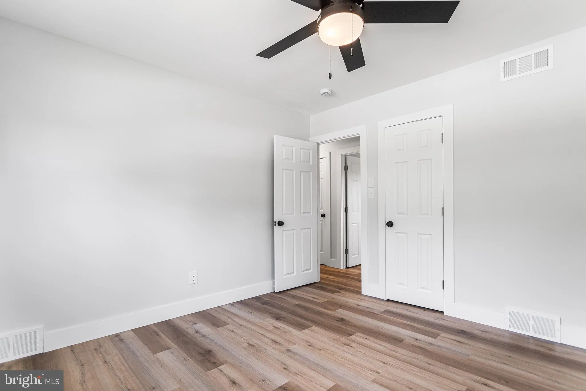 Broomall, Pennsylvania 19008, United States, 3 Bedrooms Bedrooms, ,3 BathroomsBathrooms,Residential,Pending,129790