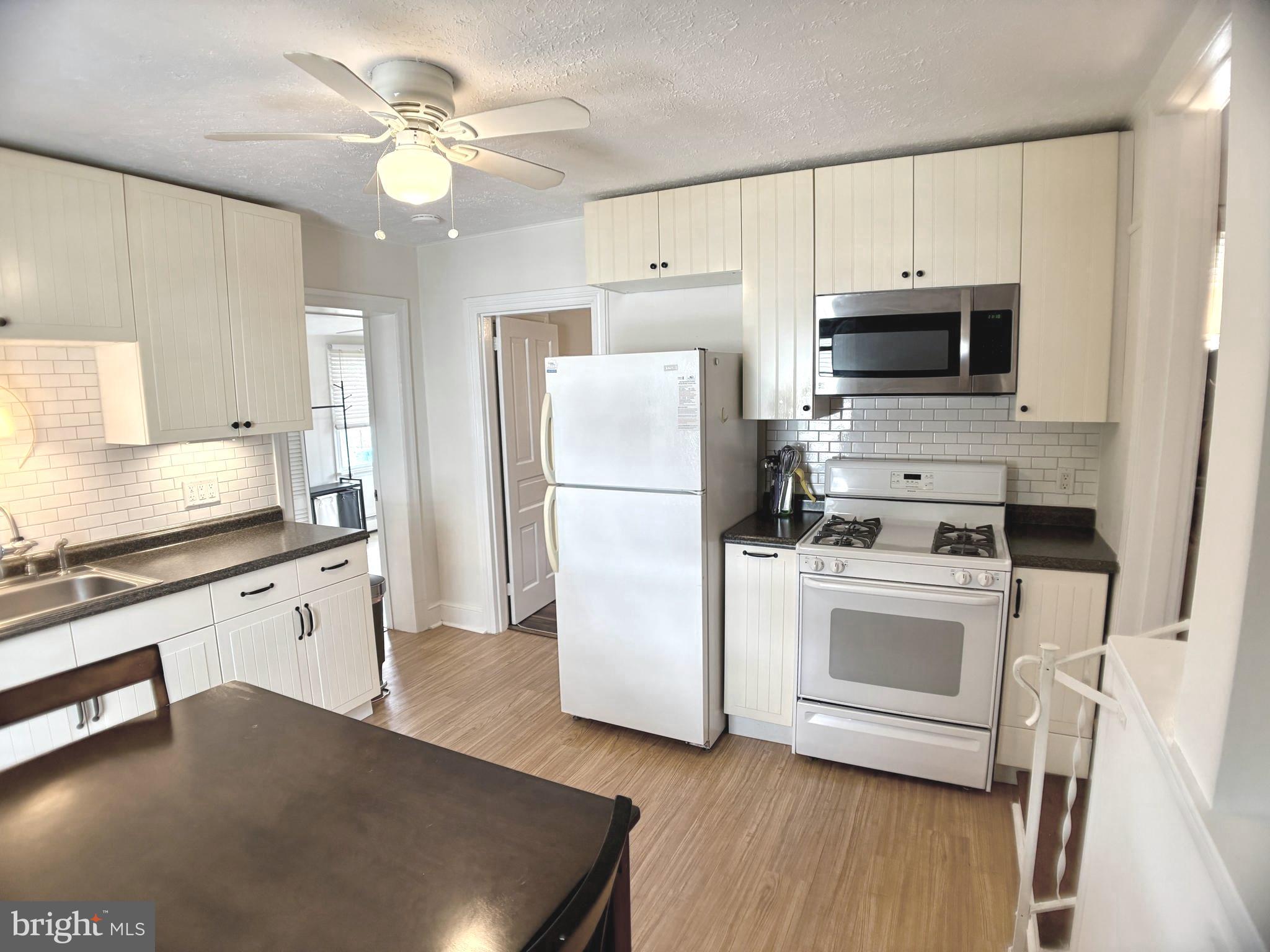 734 MORGAN AVENUE UNIT 2