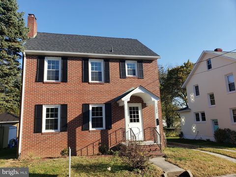 Homes For Rent - 122 Morningside Drive<br/> WINCHESTER, VA 22601