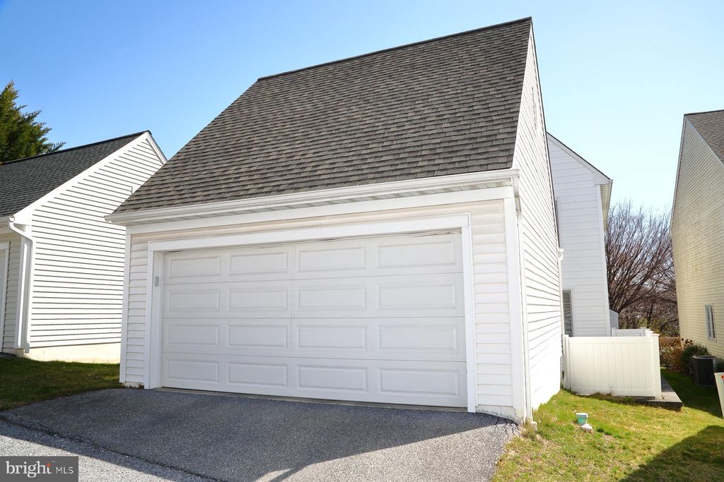 Photo of 304 Merchant Avenue, MOUNT JOY, PA 17552 (MLS # PALA2065972)