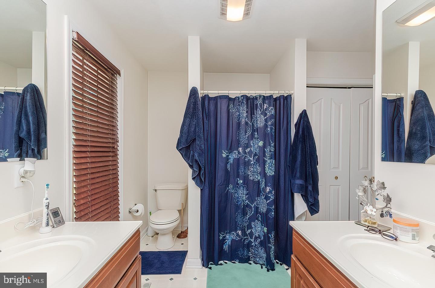 CORNERS AT ARDEN - Residential