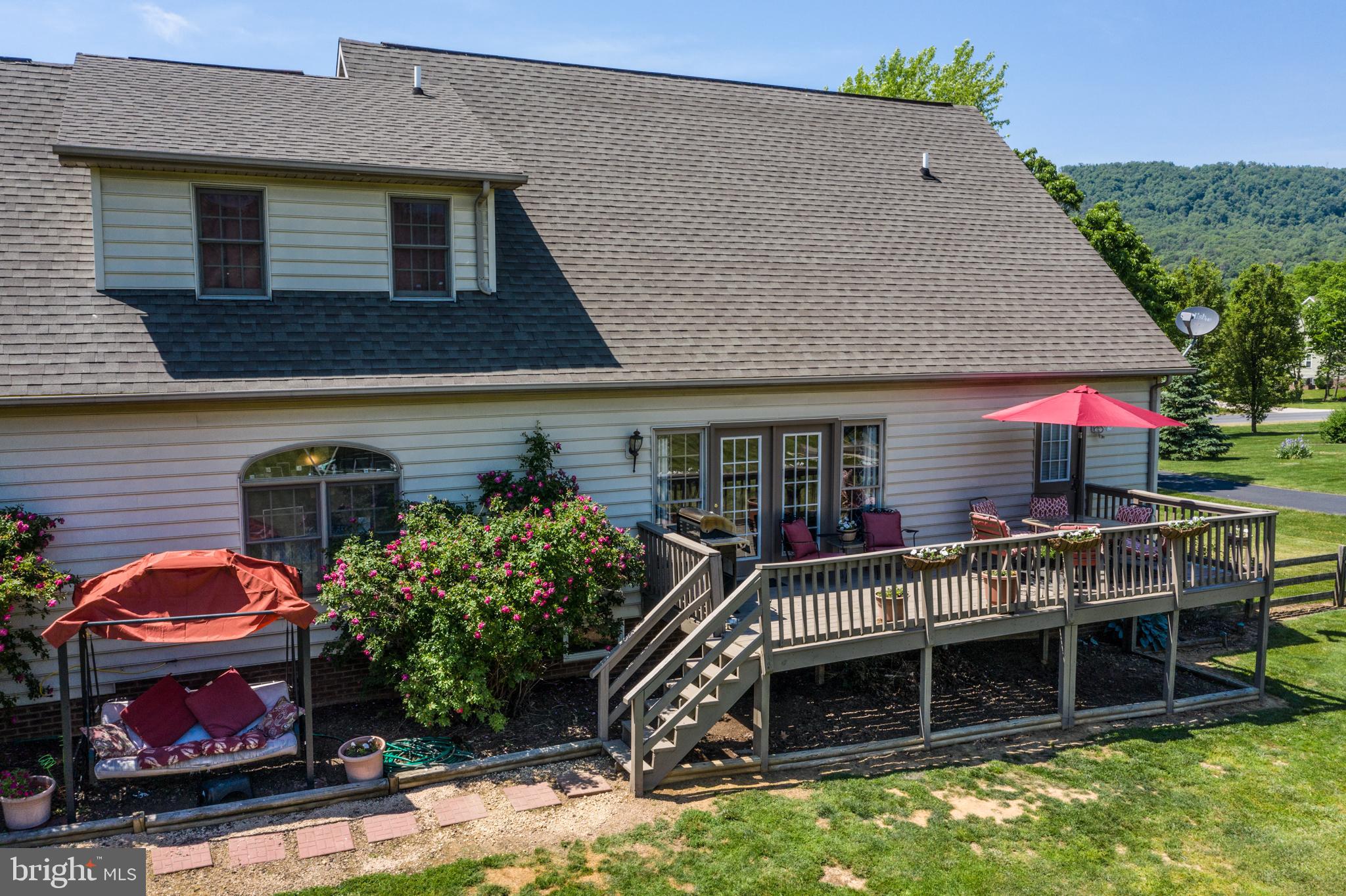 CORNERS AT ARDEN - Residential