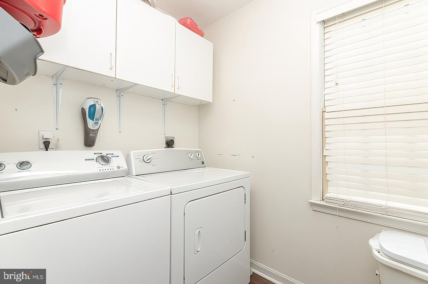 CORNERS AT ARDEN - Residential