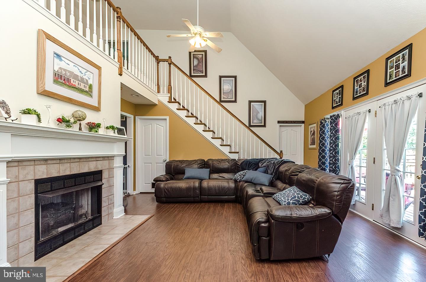 CORNERS AT ARDEN - Residential