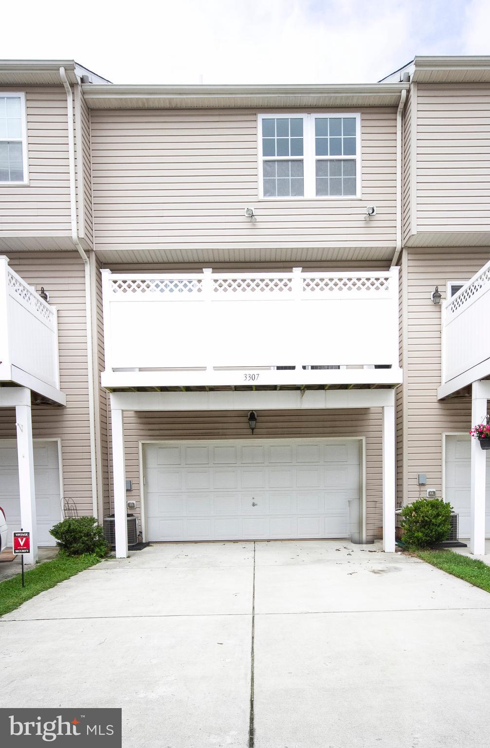 LAKES AT STANSBURY SHORE - Residential