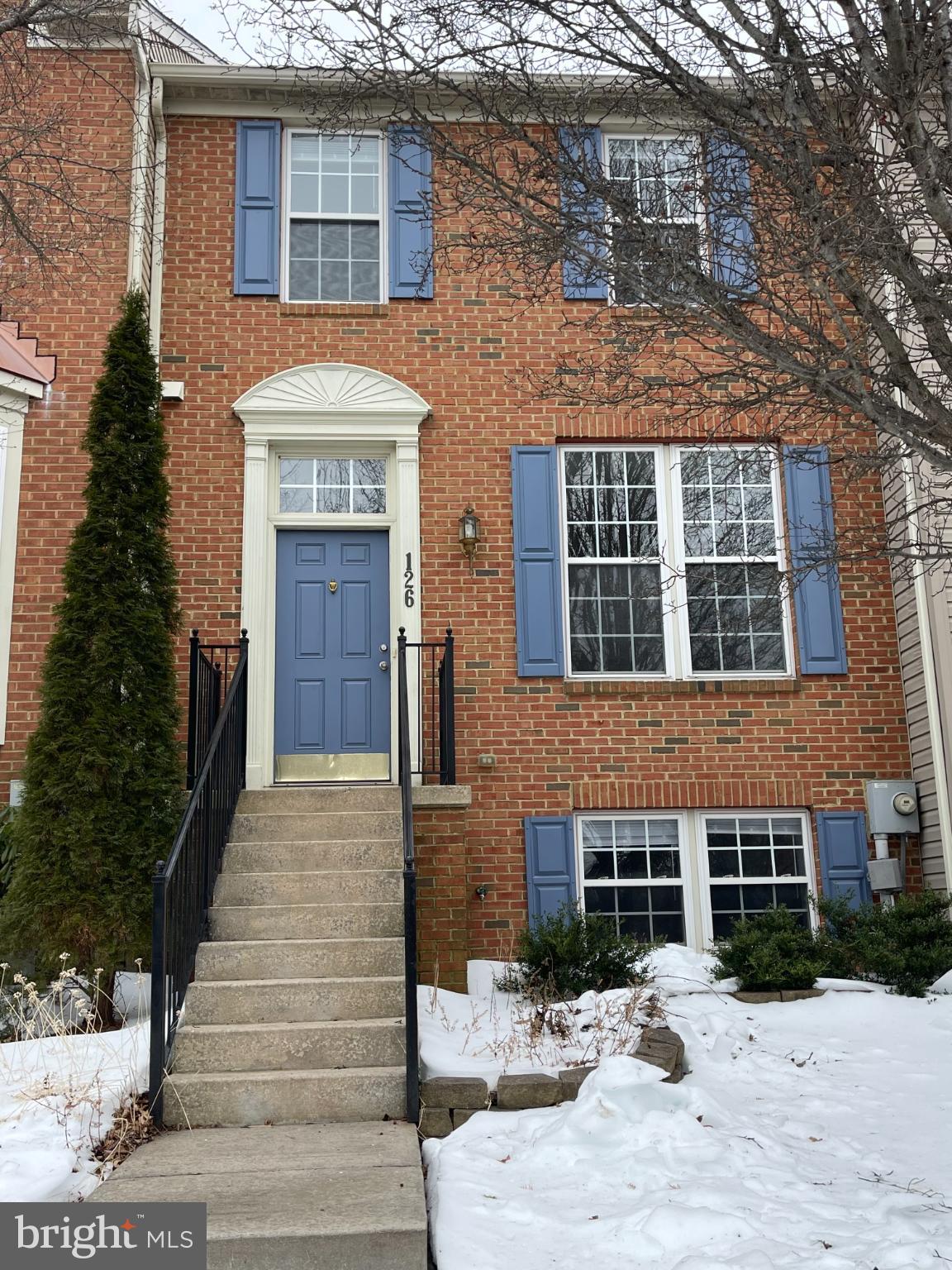 GALYN MANOR - Residential