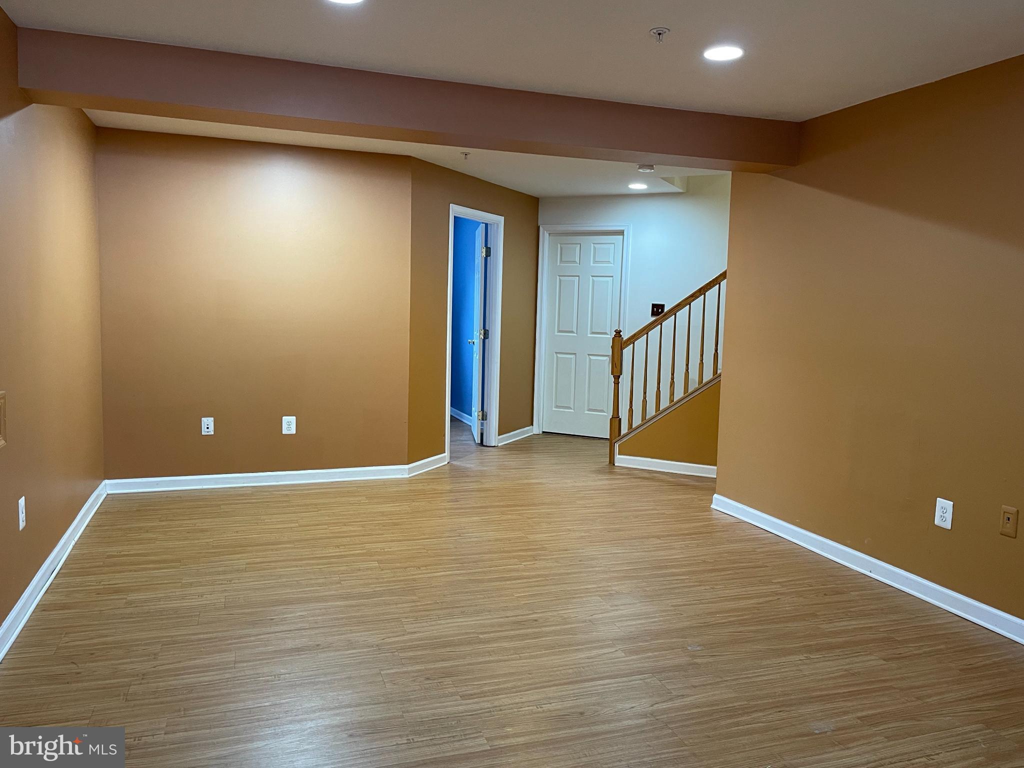 GALYN MANOR - Residential