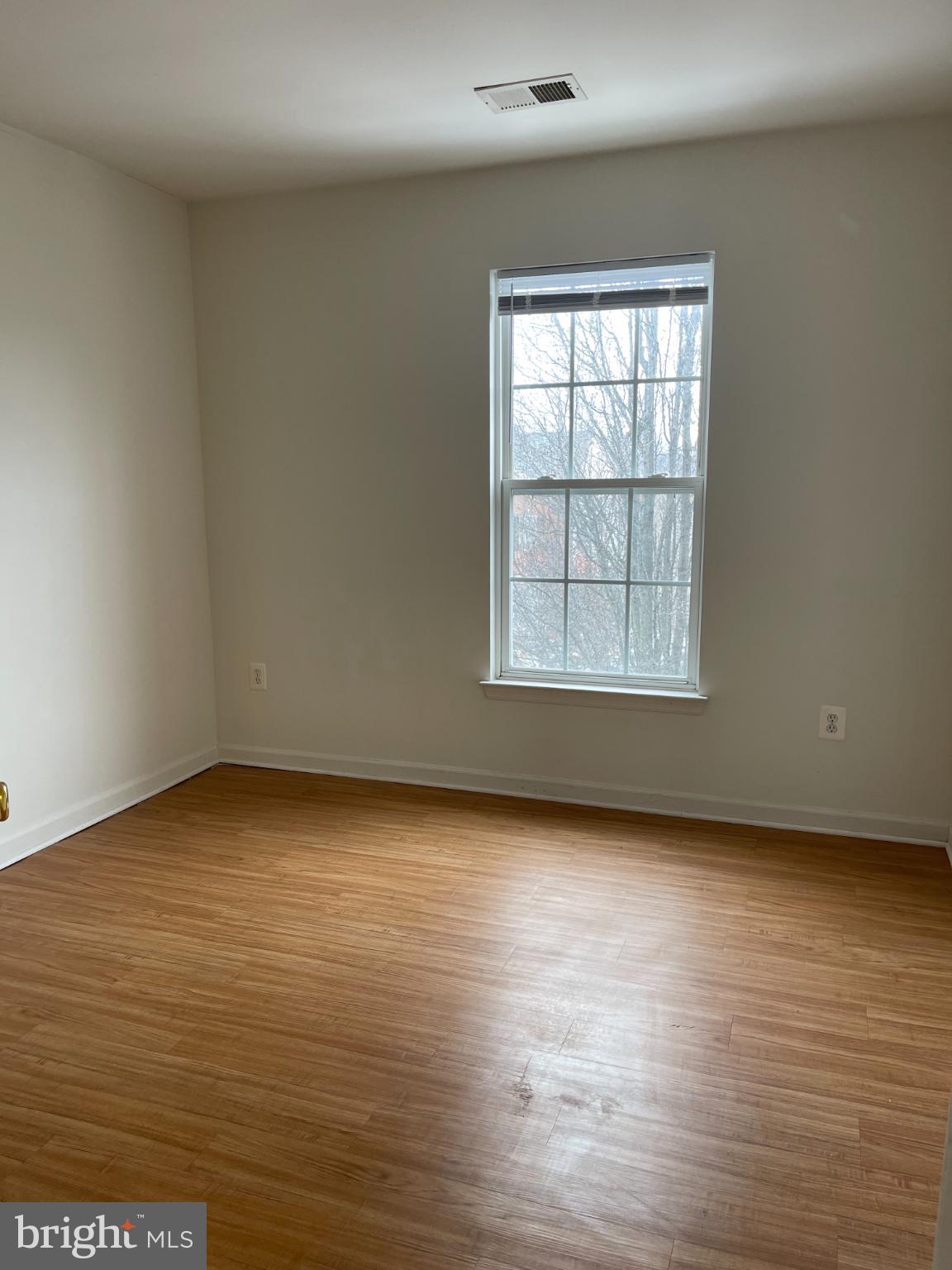 GALYN MANOR - Residential