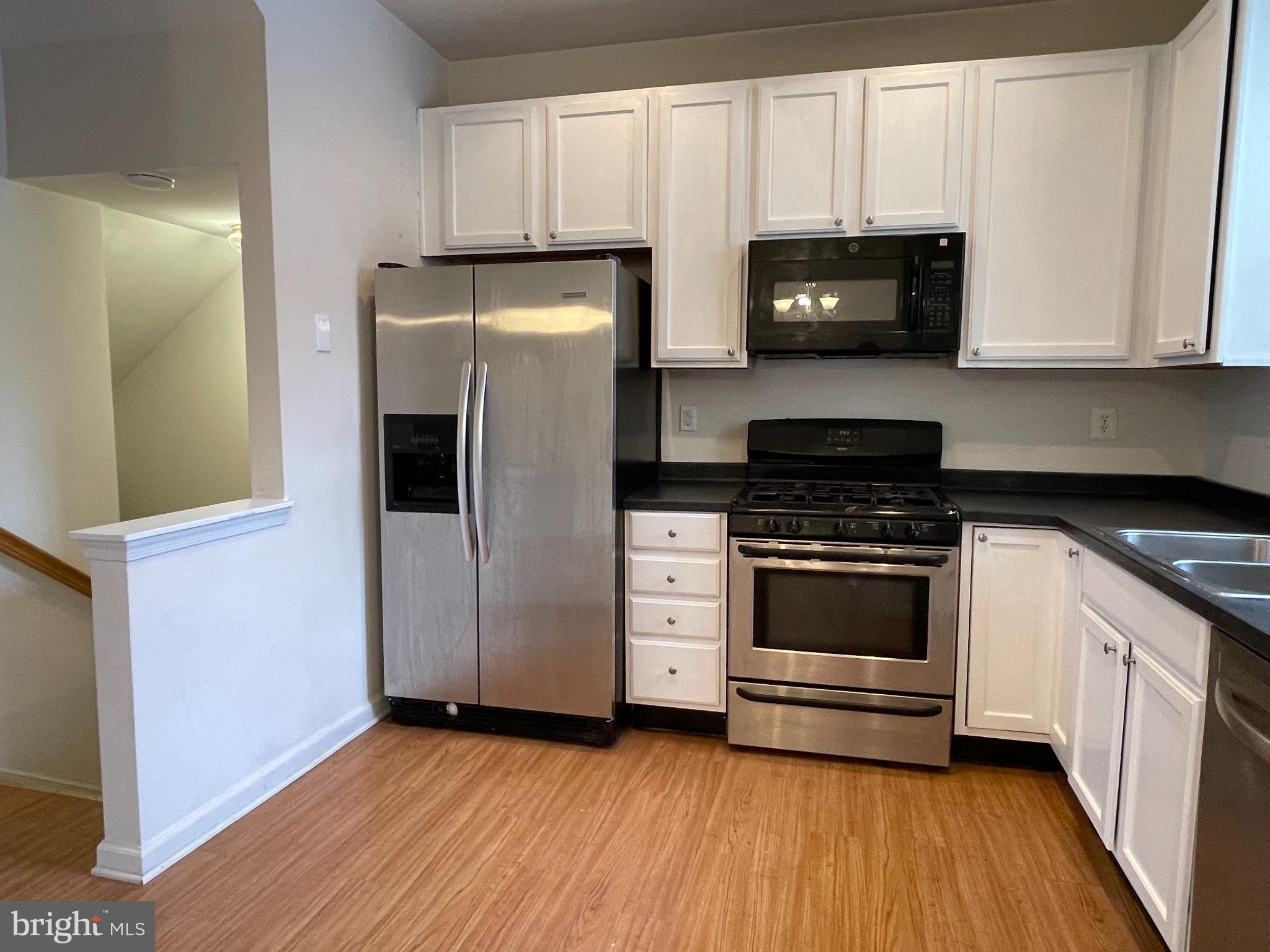 GALYN MANOR - Residential