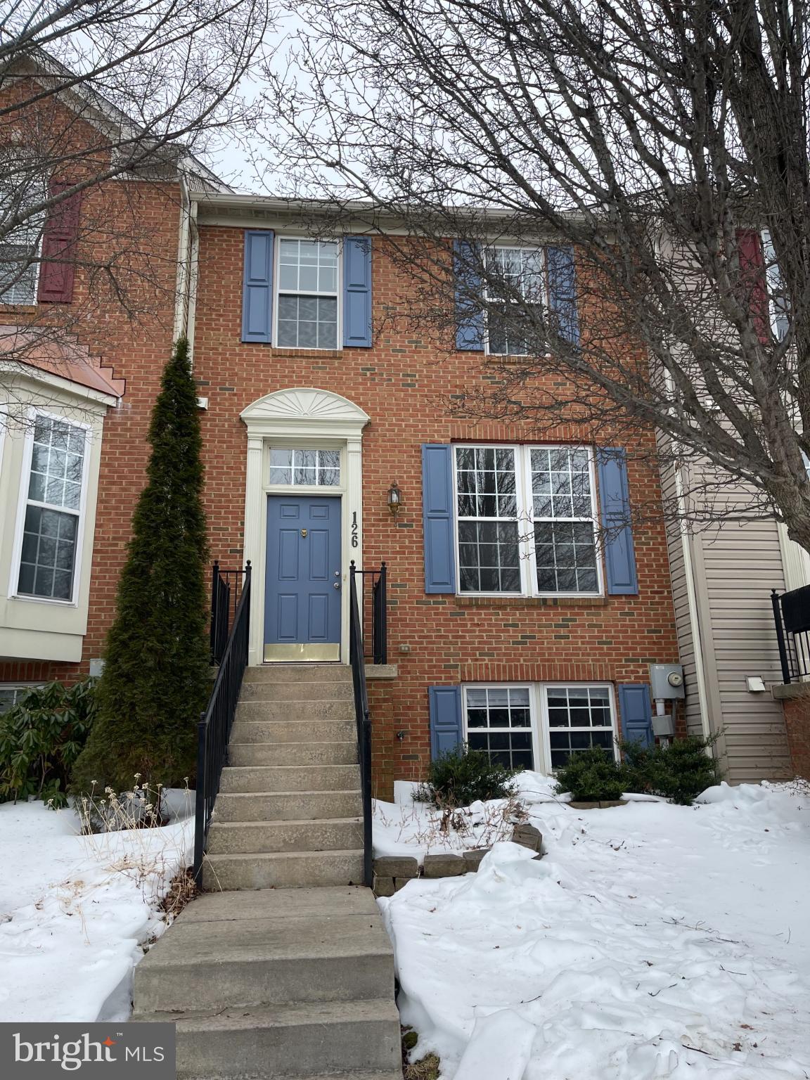 GALYN MANOR - Residential