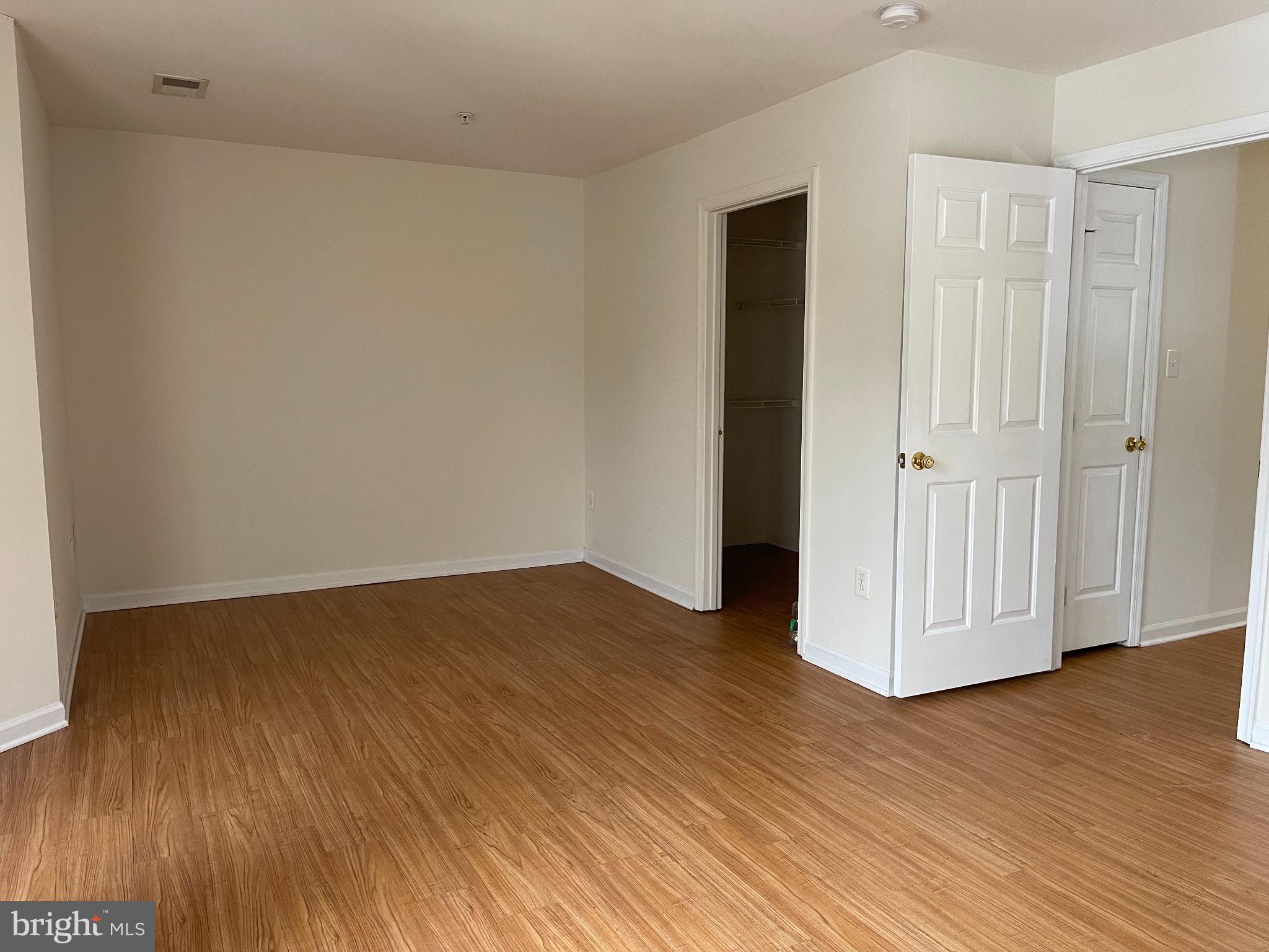 GALYN MANOR - Residential