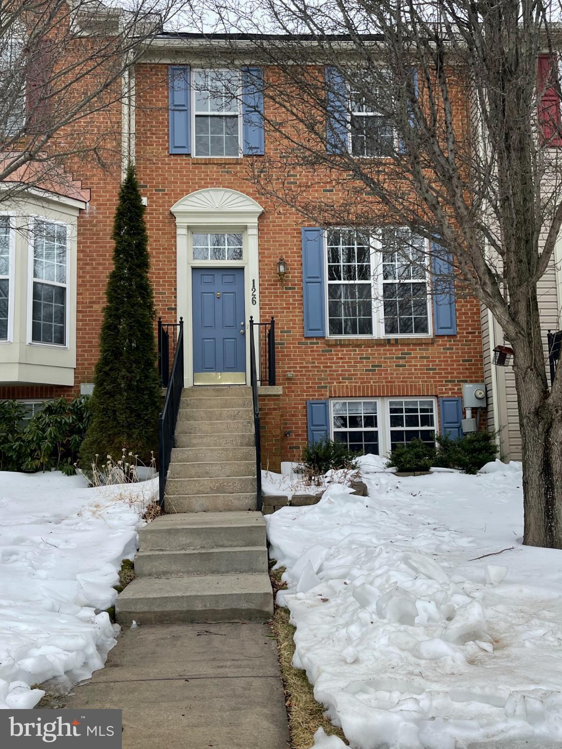 GALYN MANOR - Residential