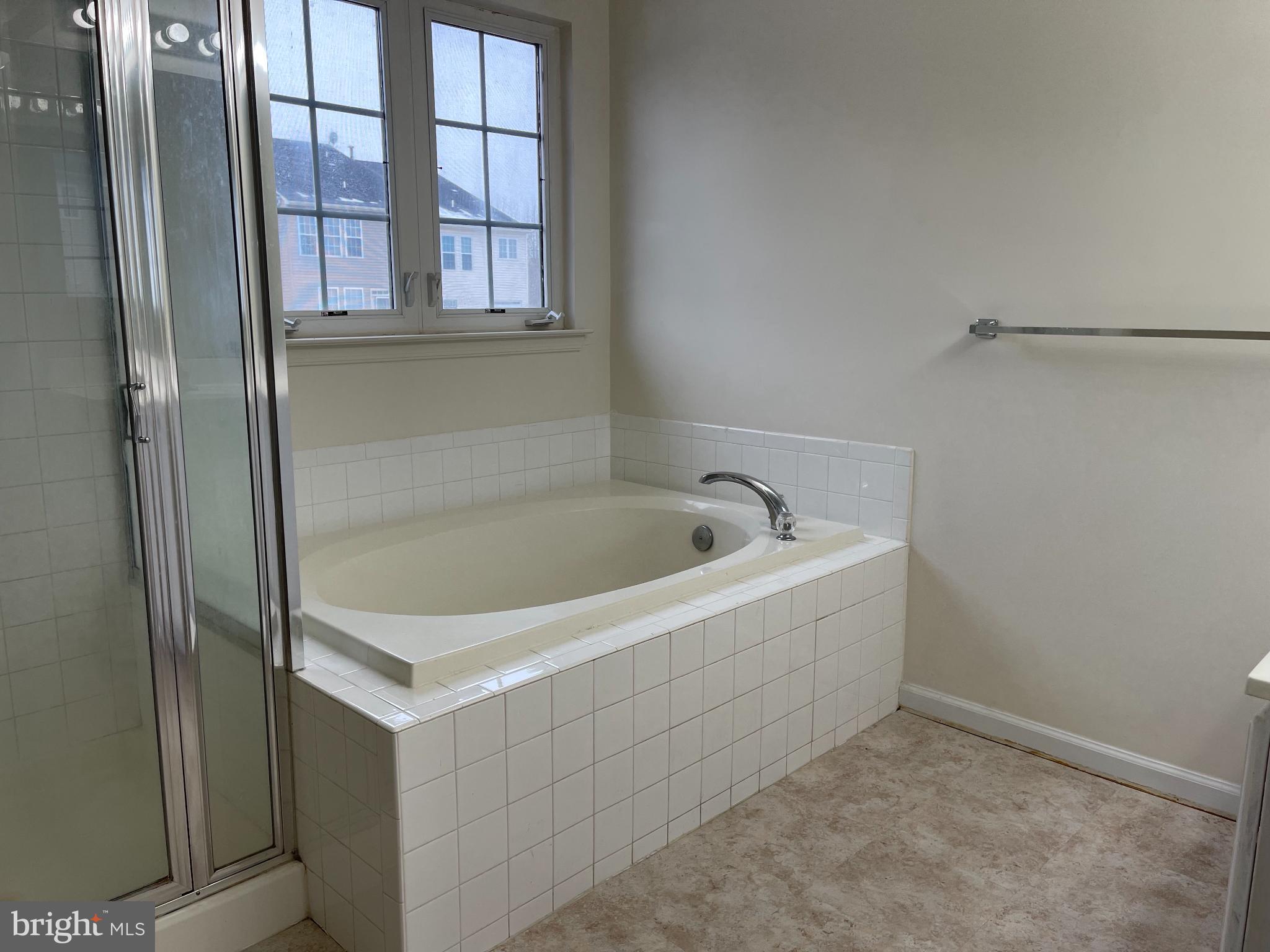 GALYN MANOR - Residential