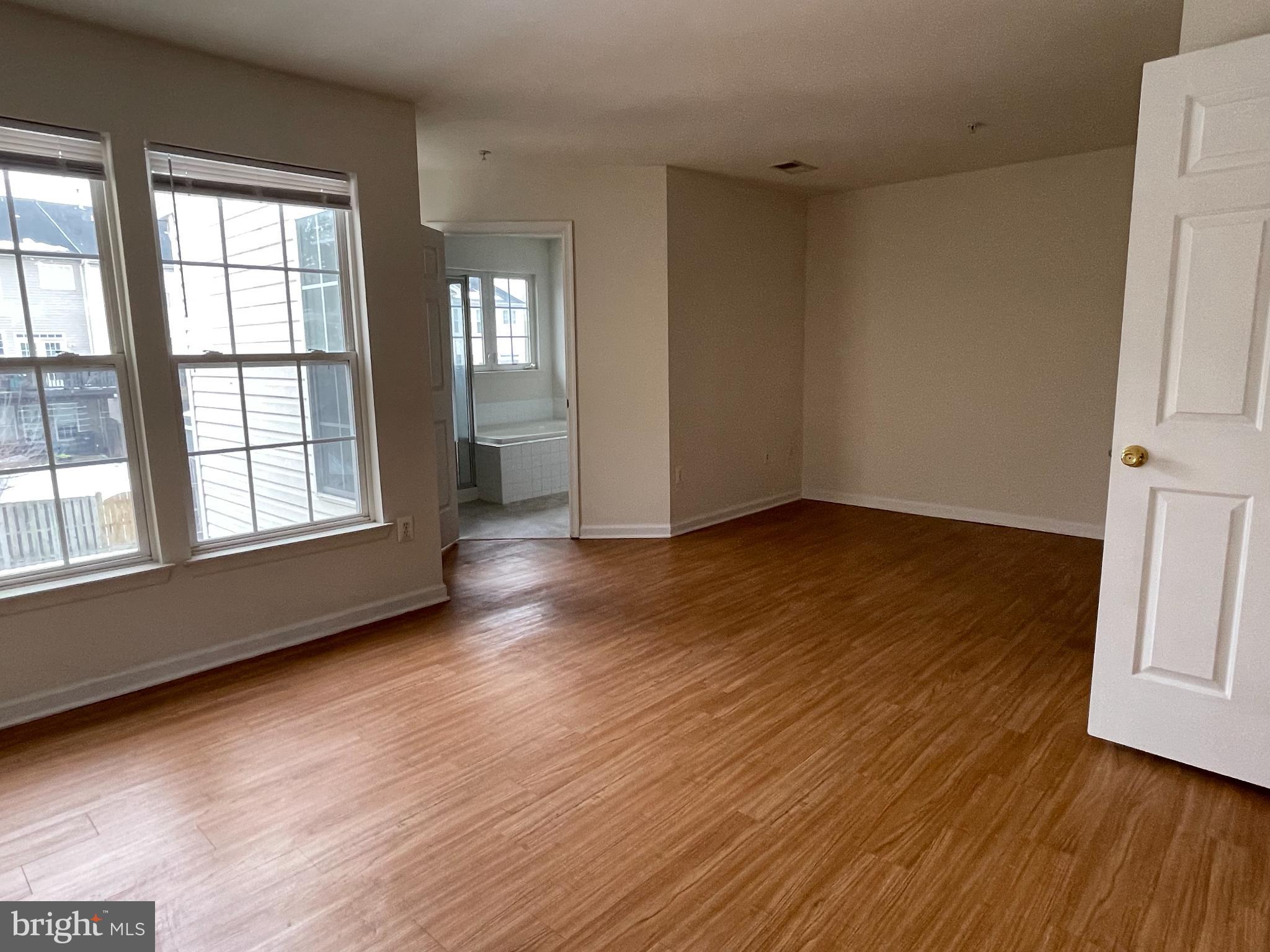 GALYN MANOR - Residential