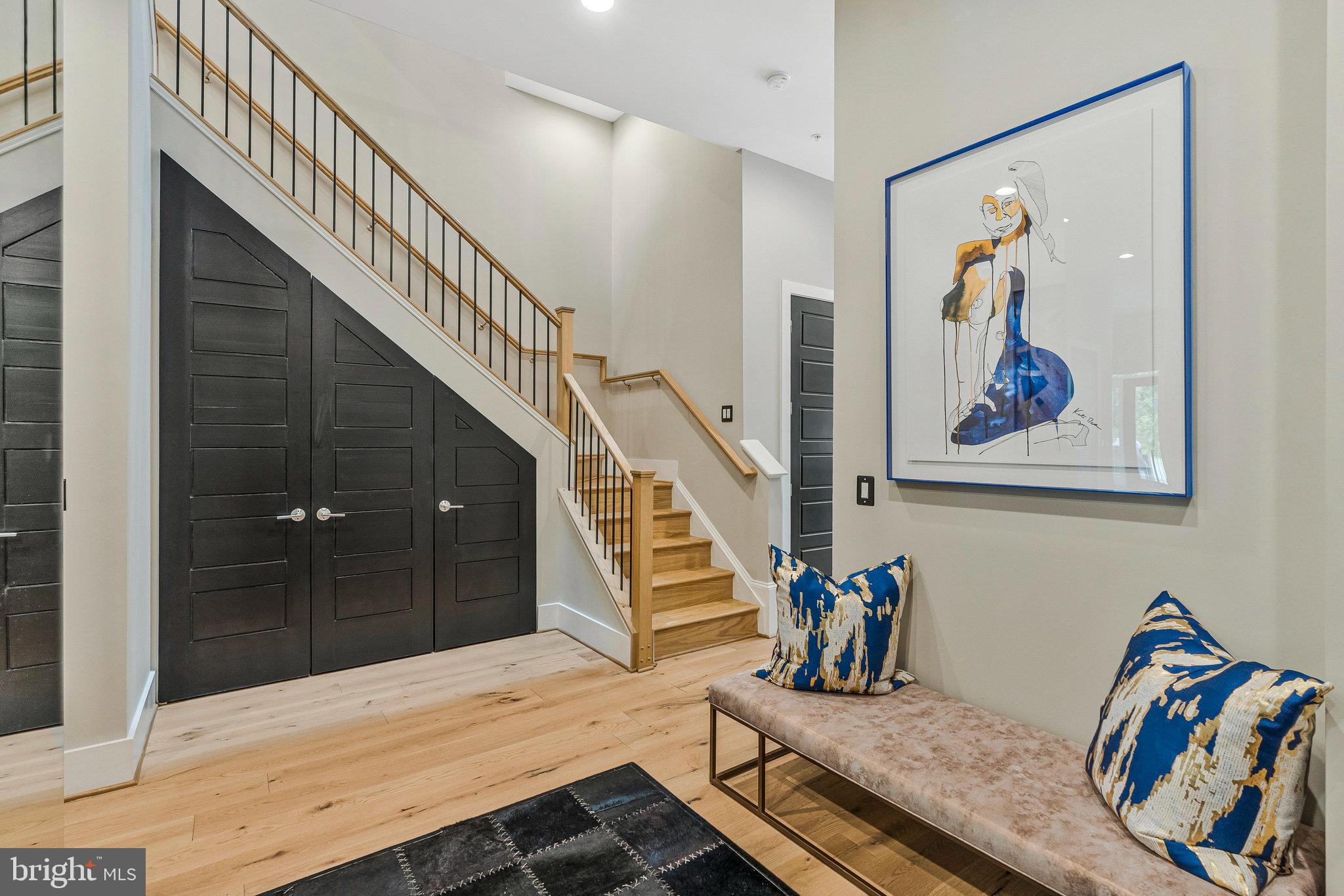 ONE LOUDOUN - Residential