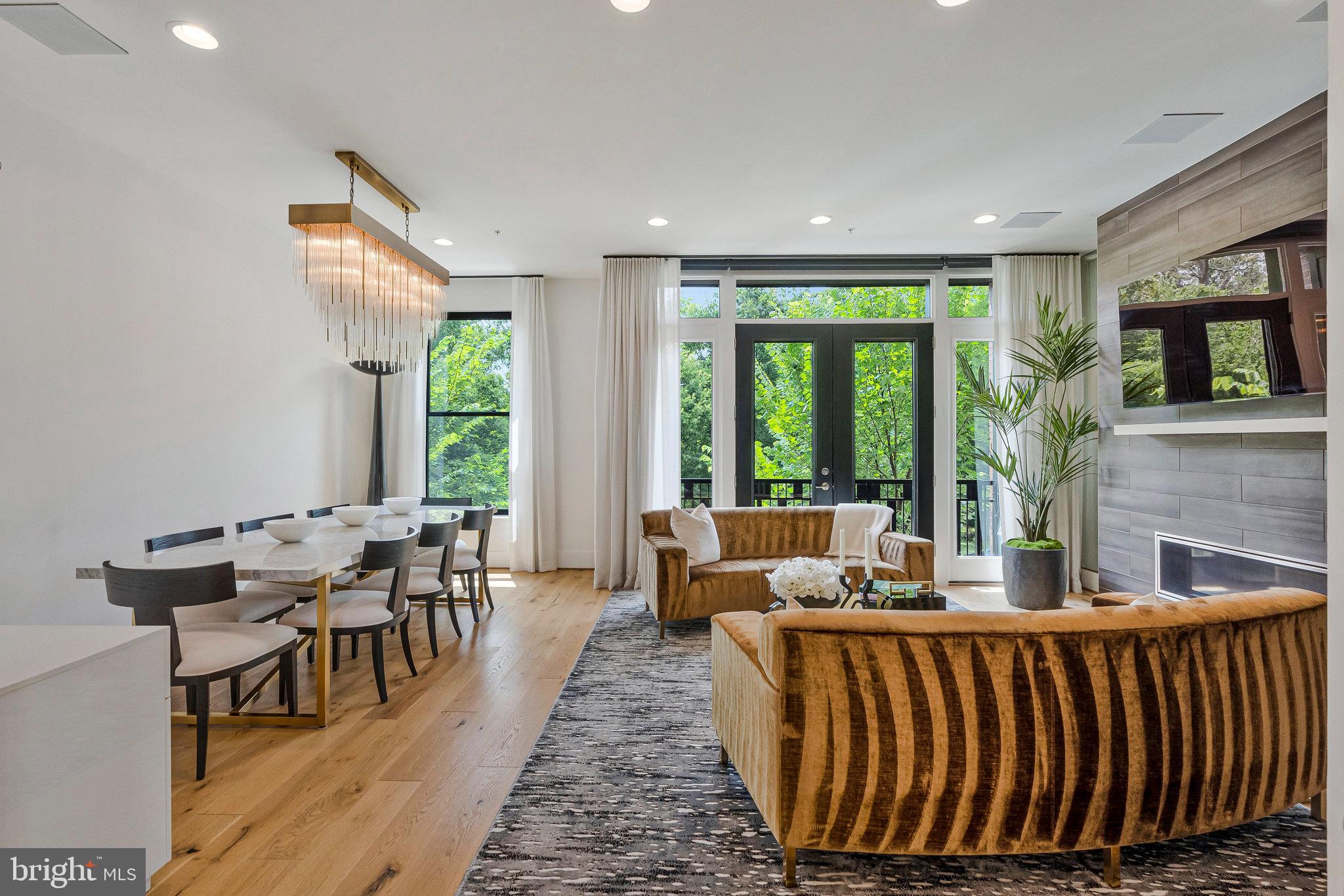 ONE LOUDOUN - Residential