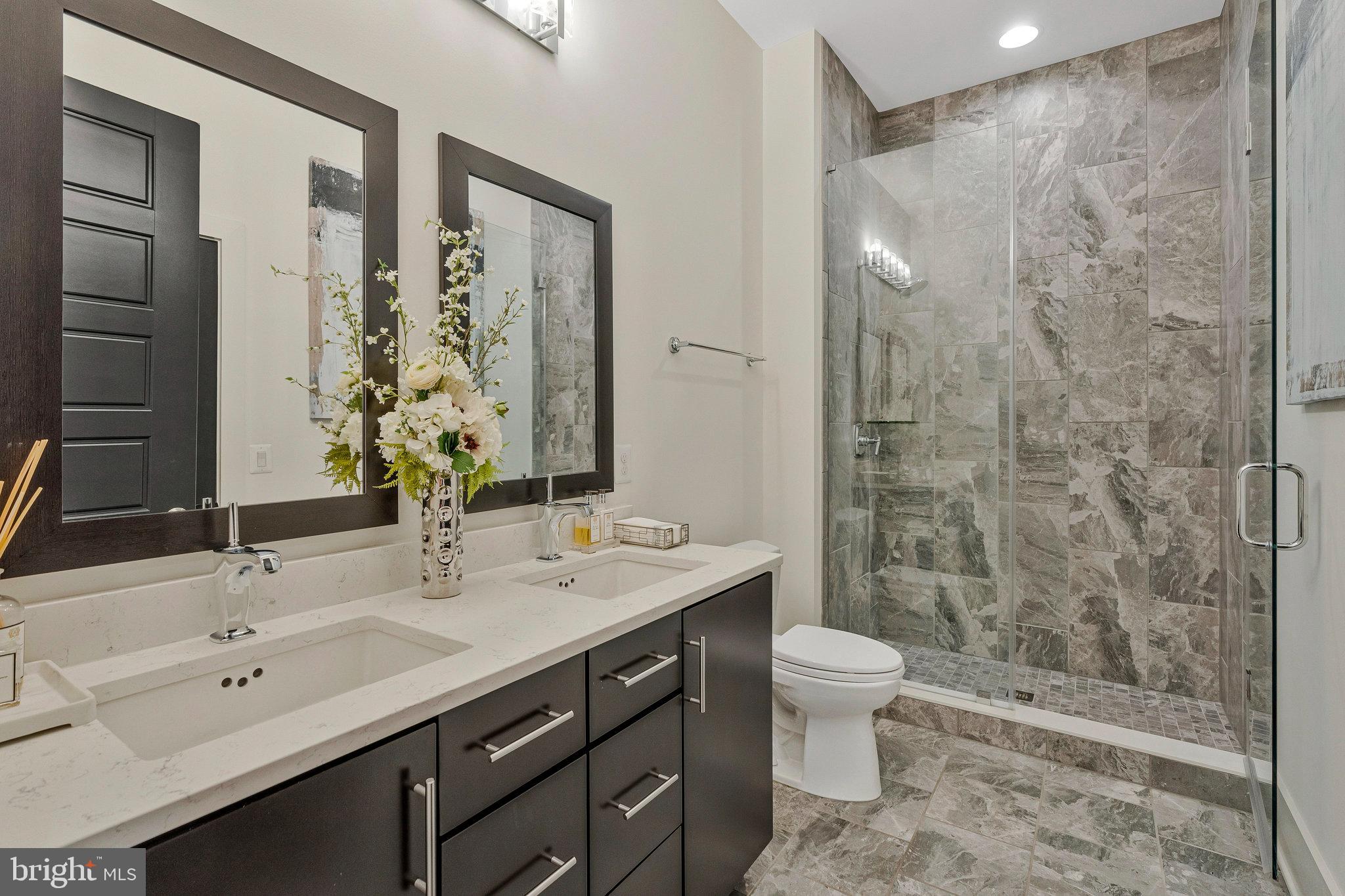 ONE LOUDOUN - Residential