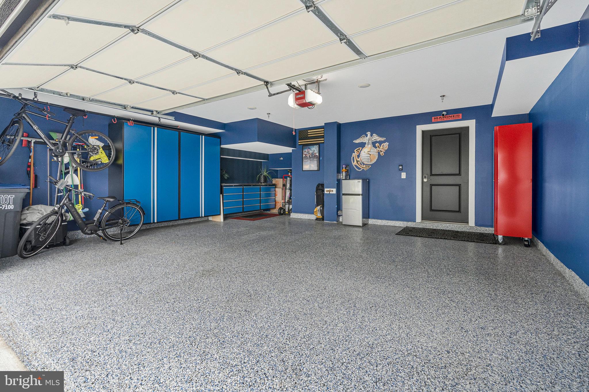 ONE LOUDOUN - Residential