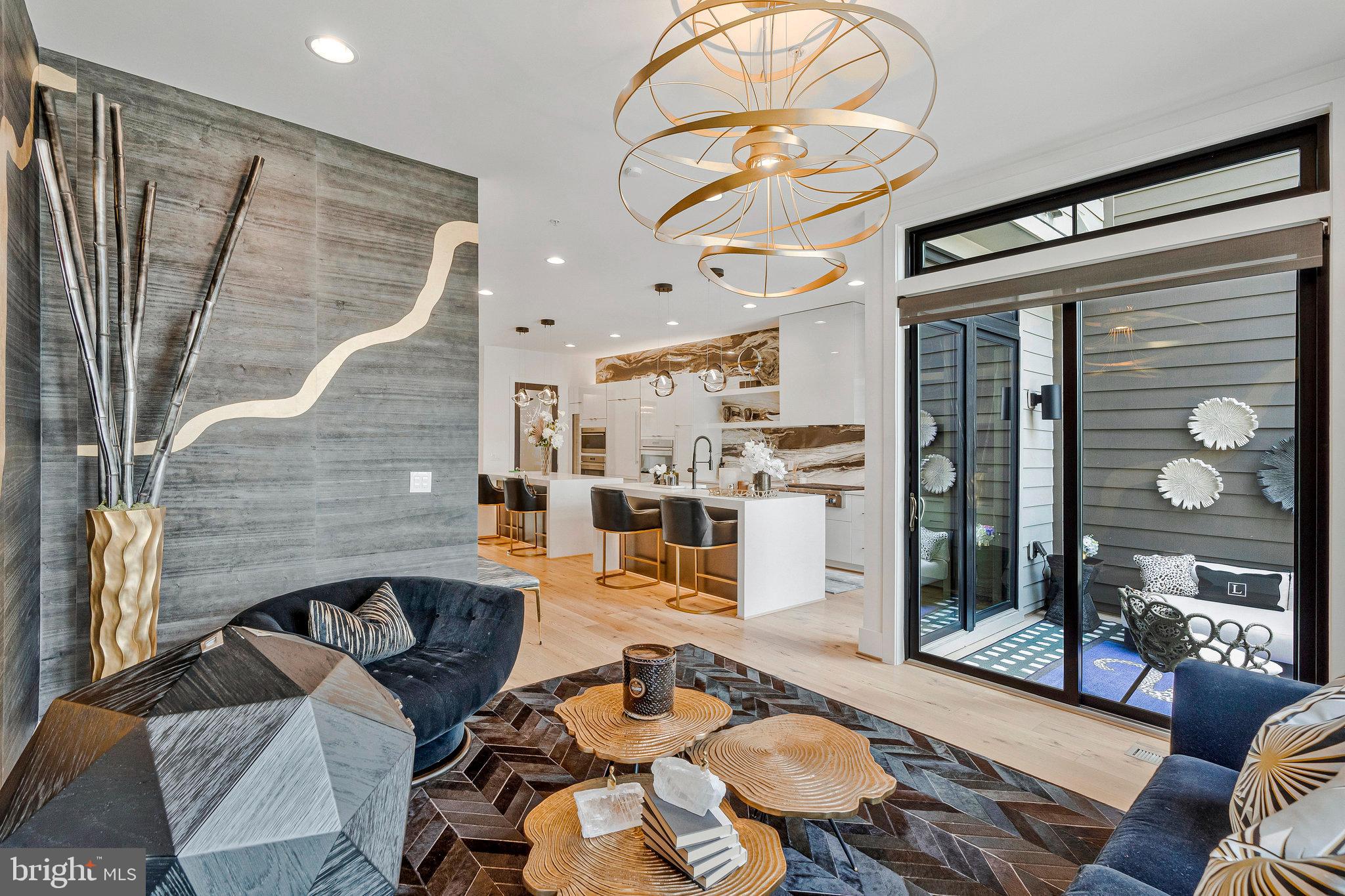 ONE LOUDOUN - Residential