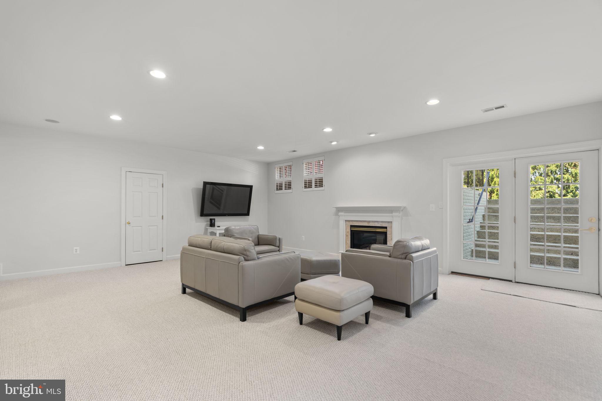 GAITHER HUNT - Residential