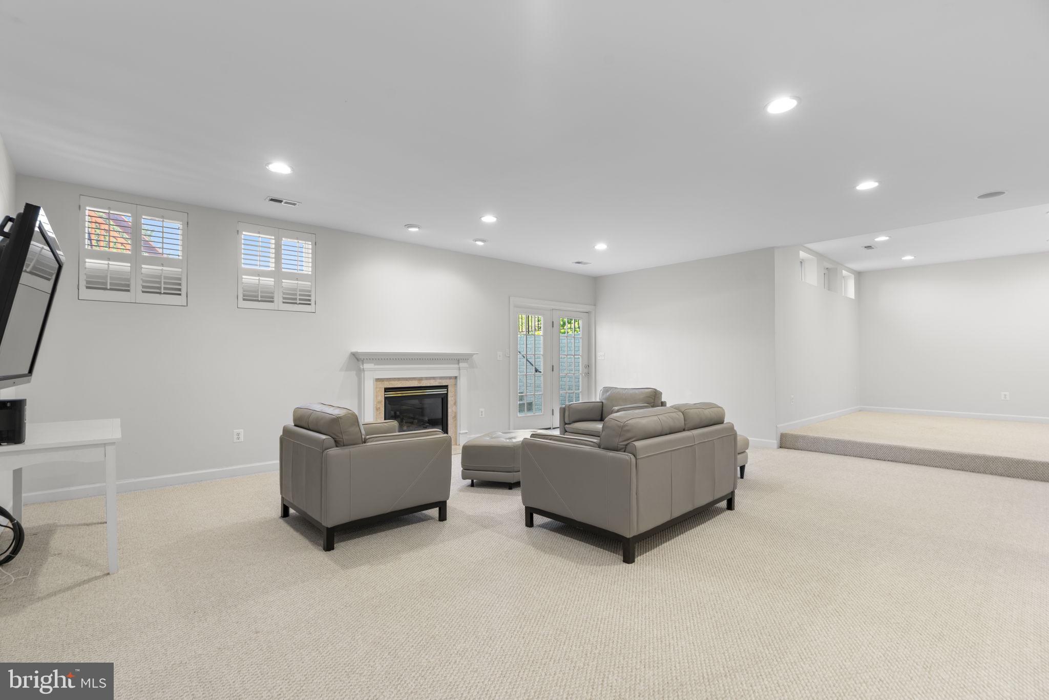 GAITHER HUNT - Residential