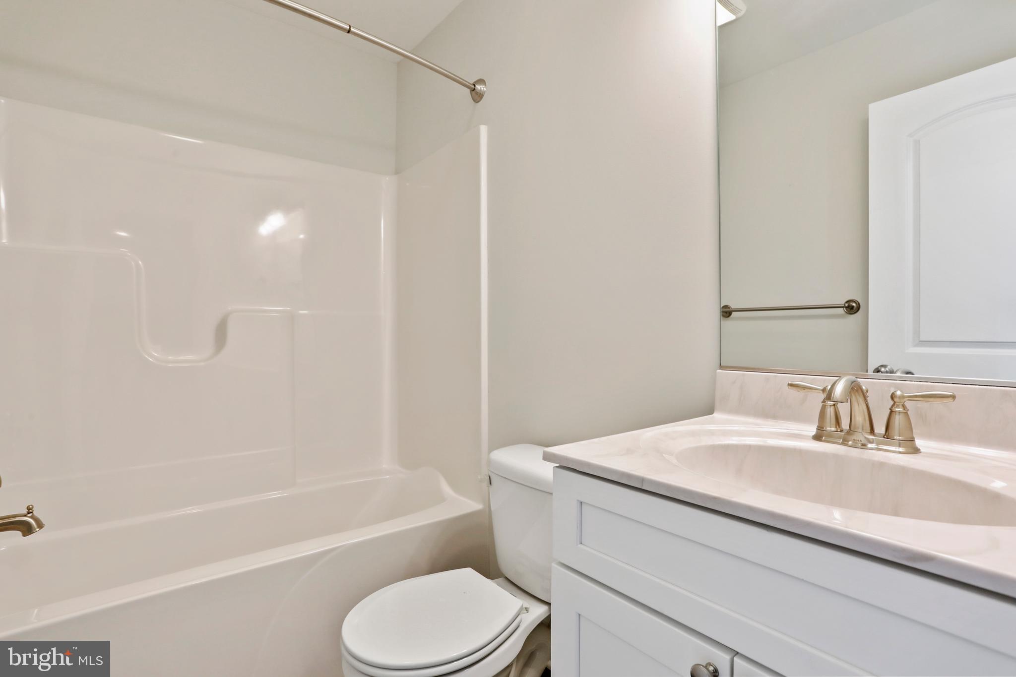 MIDDLE CREEK VISTAS - Residential