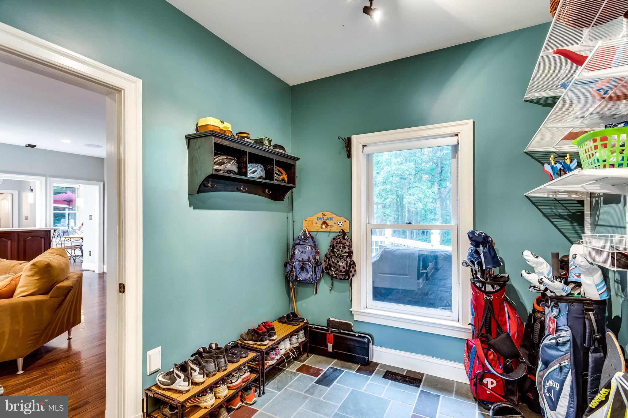 DOGWOOD KNOLLS - Residential