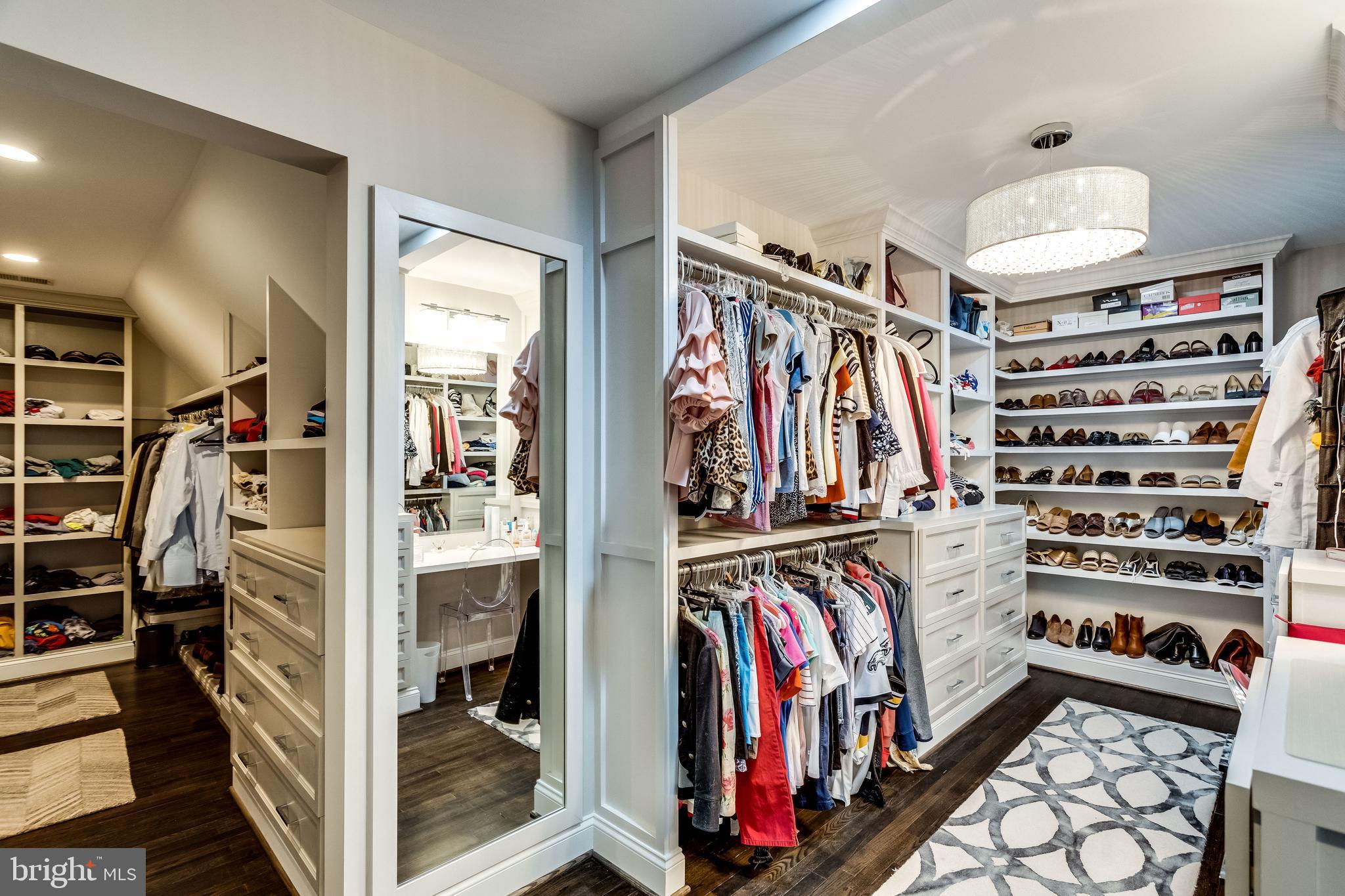 DOGWOOD KNOLLS - Residential