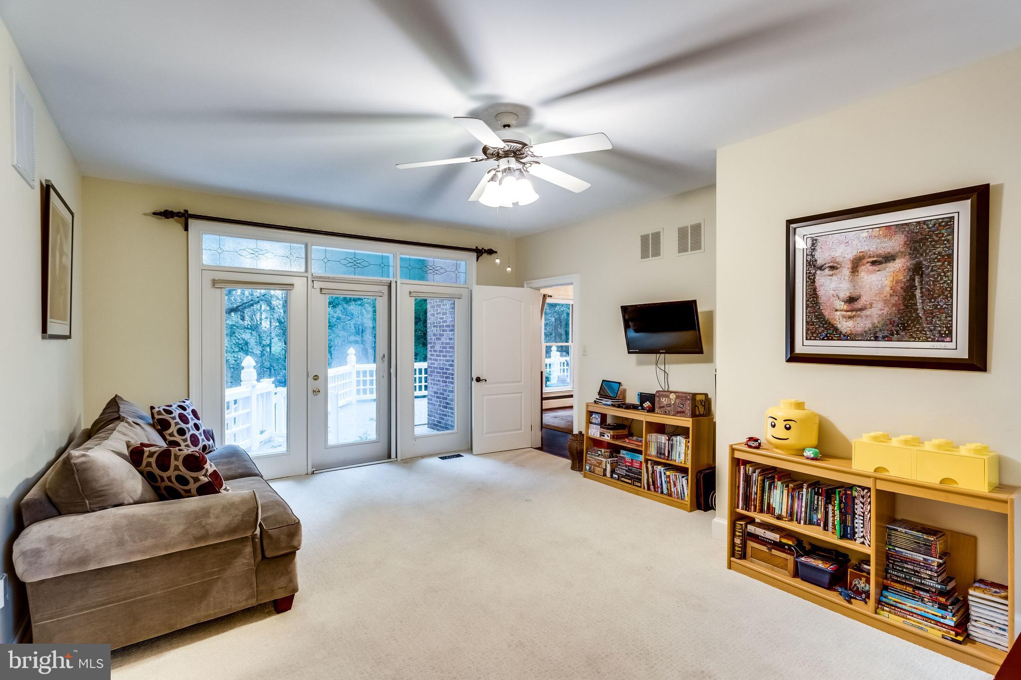 DOGWOOD KNOLLS - Residential