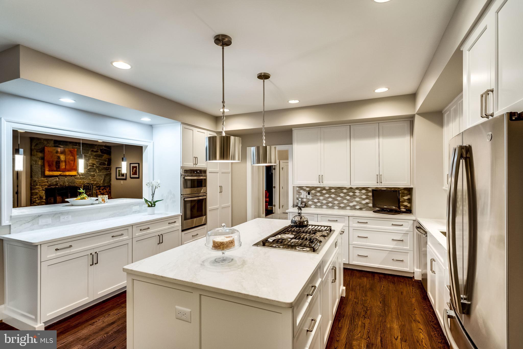 DOGWOOD KNOLLS - Residential