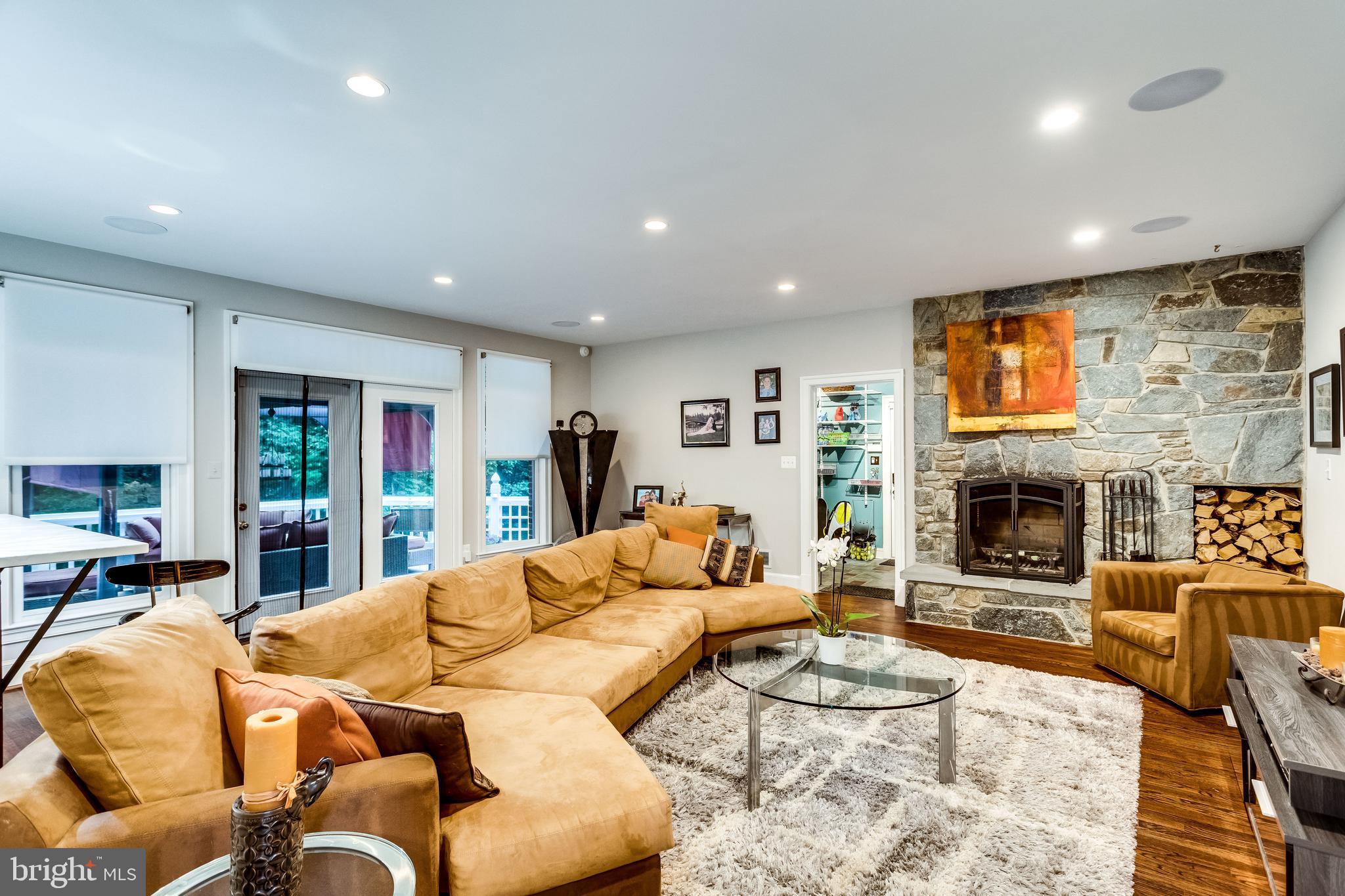 DOGWOOD KNOLLS - Residential