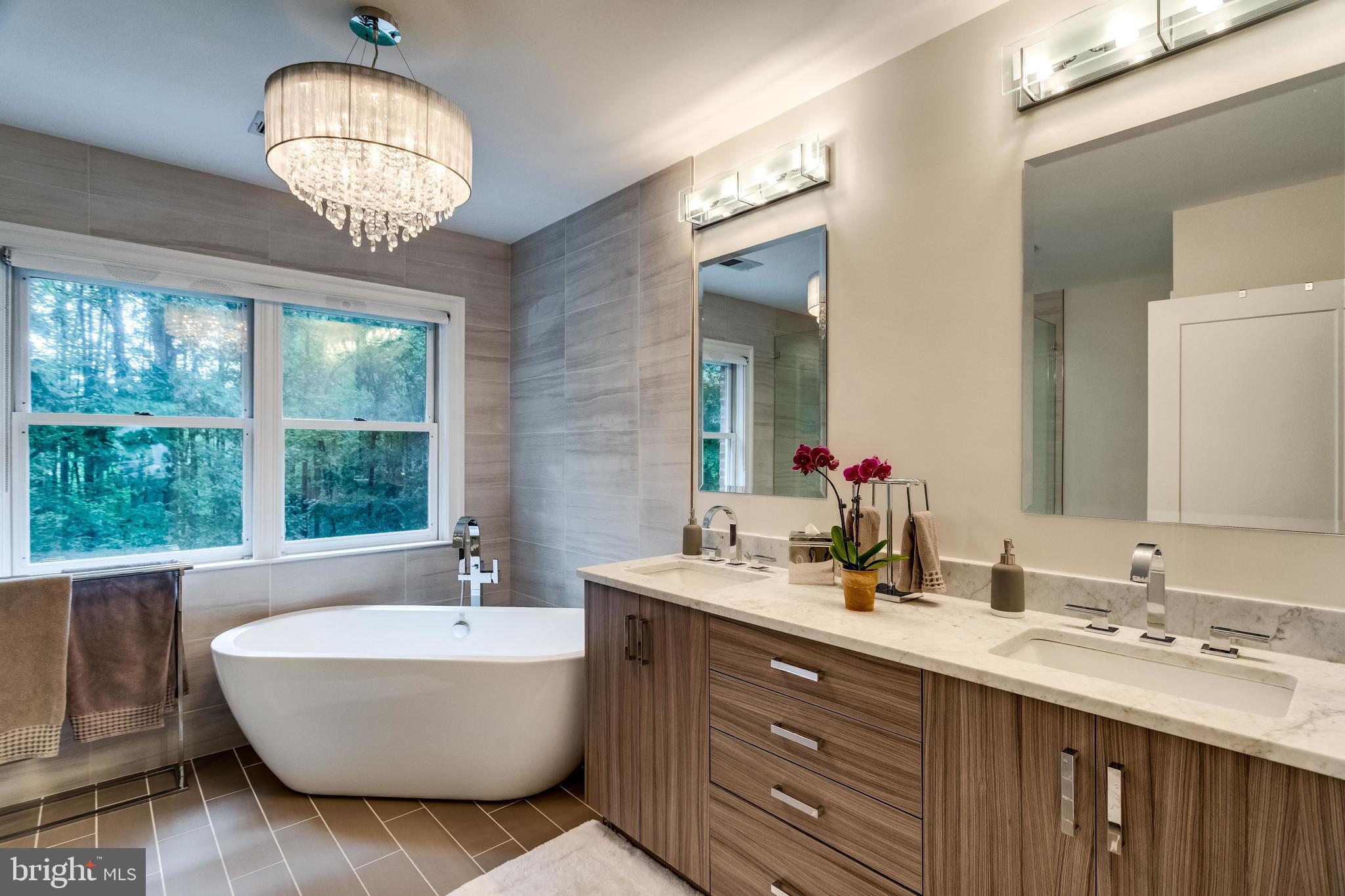 DOGWOOD KNOLLS - Residential