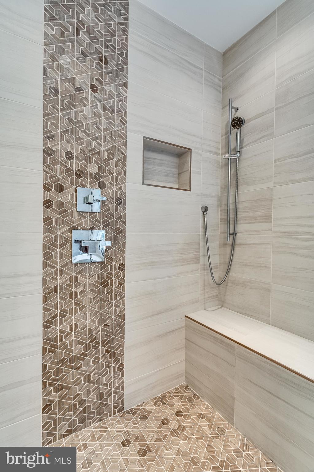 DOGWOOD KNOLLS - Residential