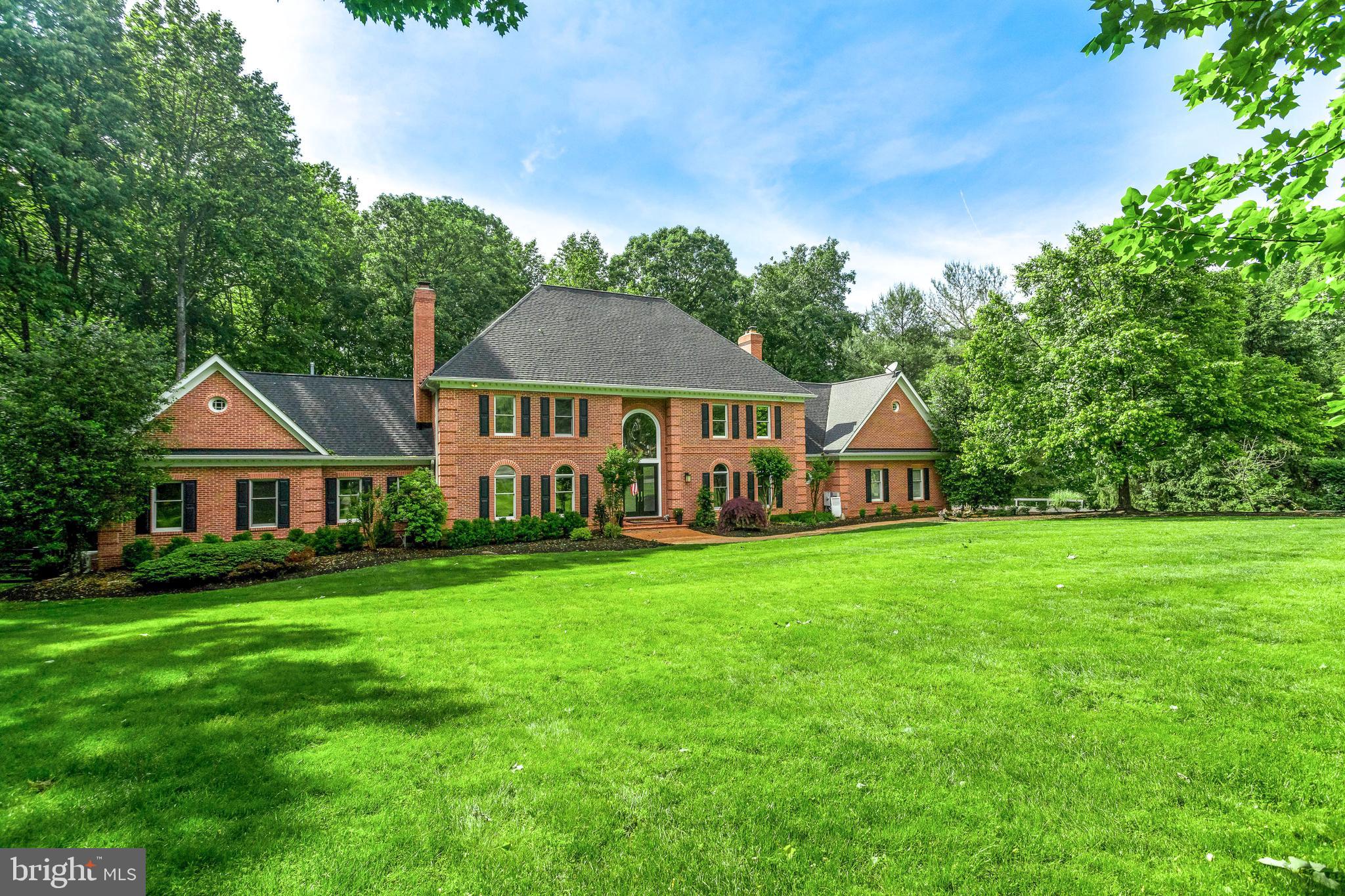 DOGWOOD KNOLLS - Residential