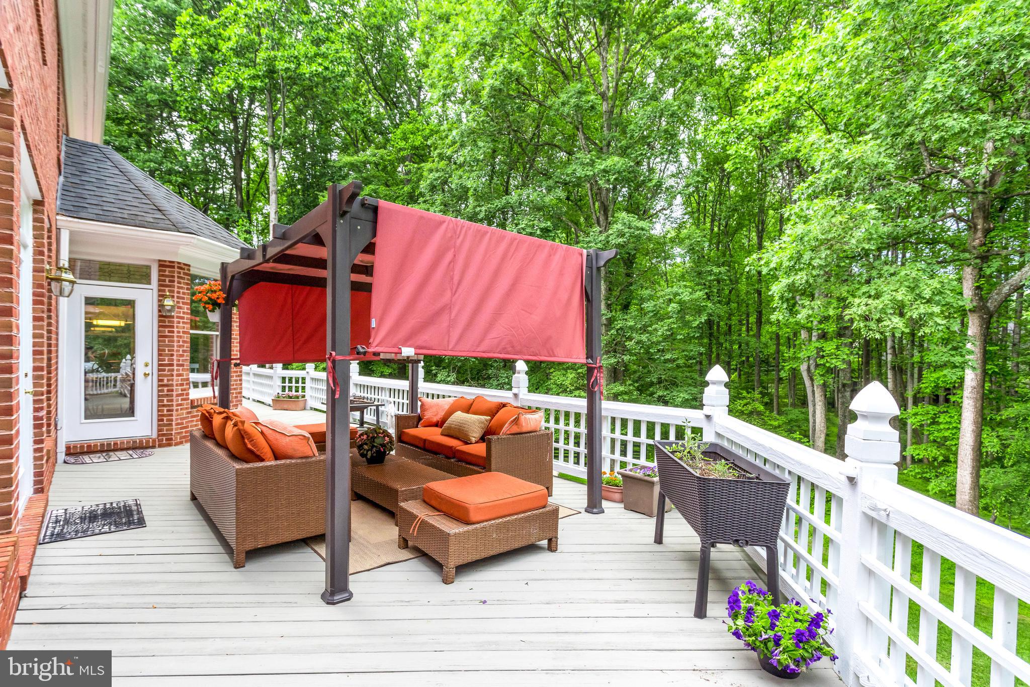 DOGWOOD KNOLLS - Residential