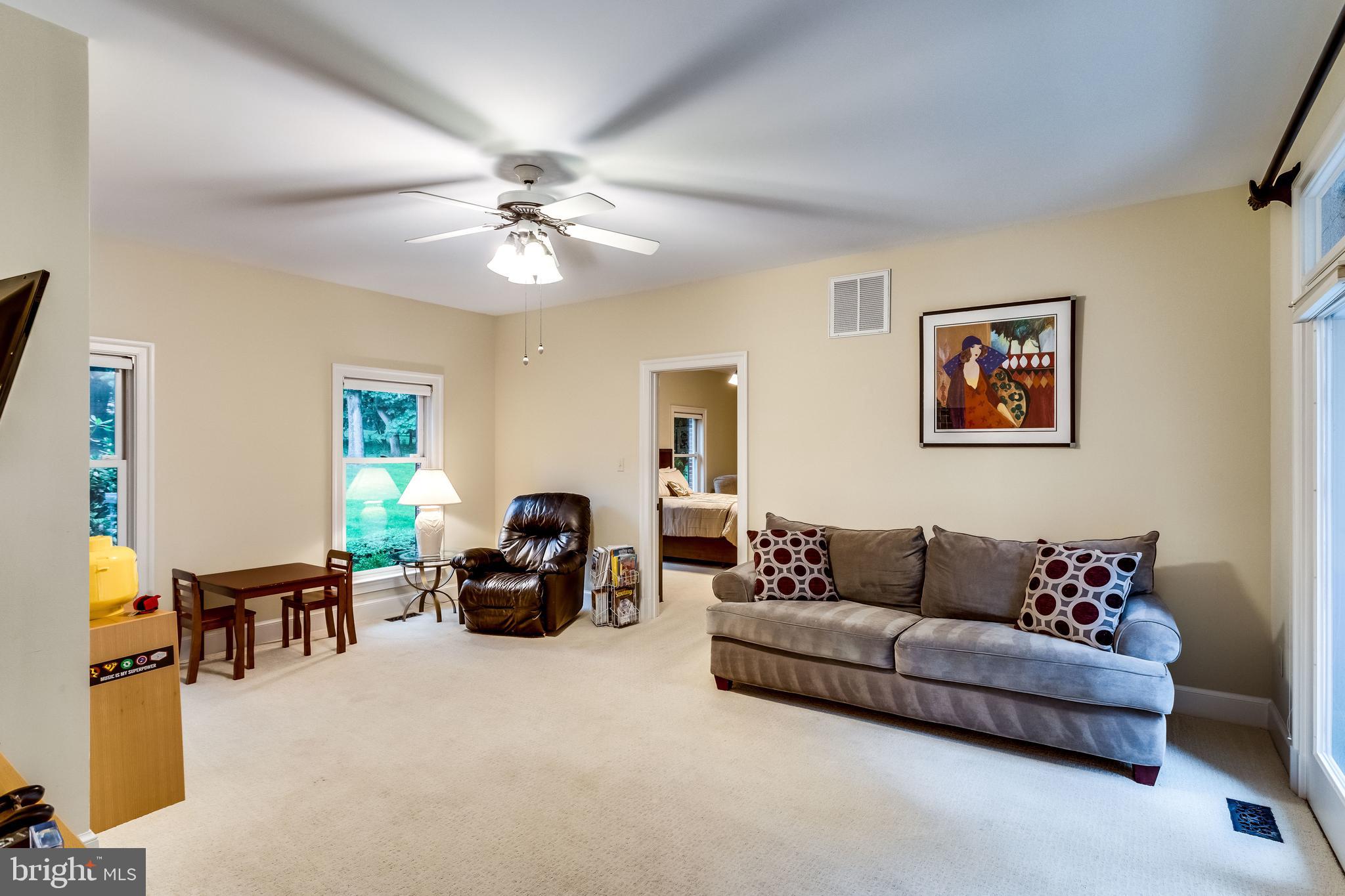 DOGWOOD KNOLLS - Residential