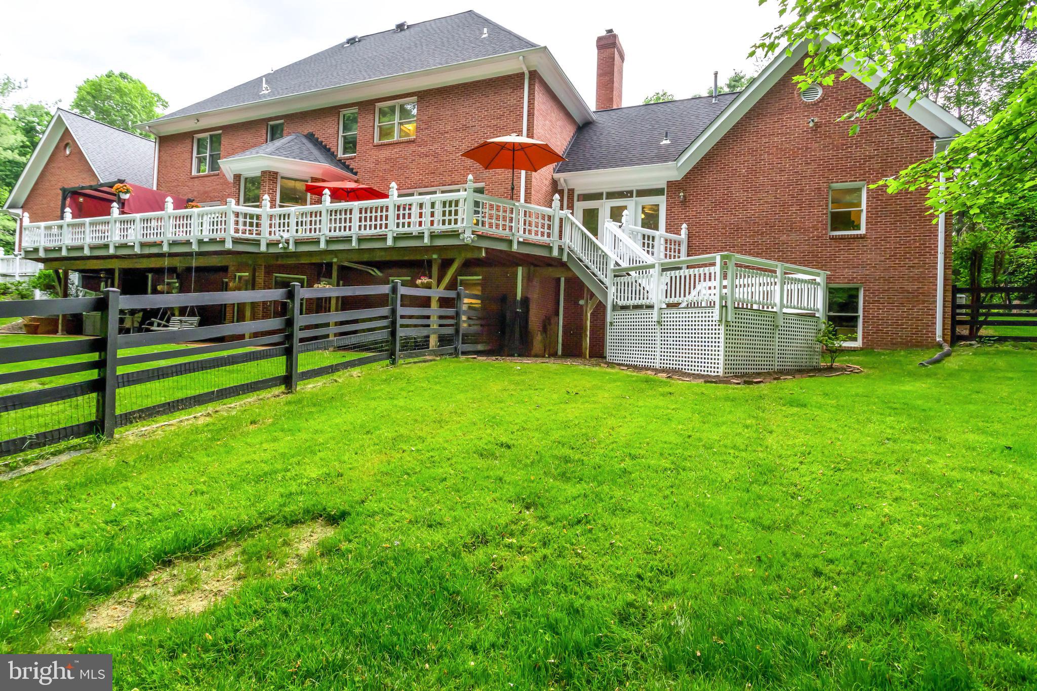 DOGWOOD KNOLLS - Residential