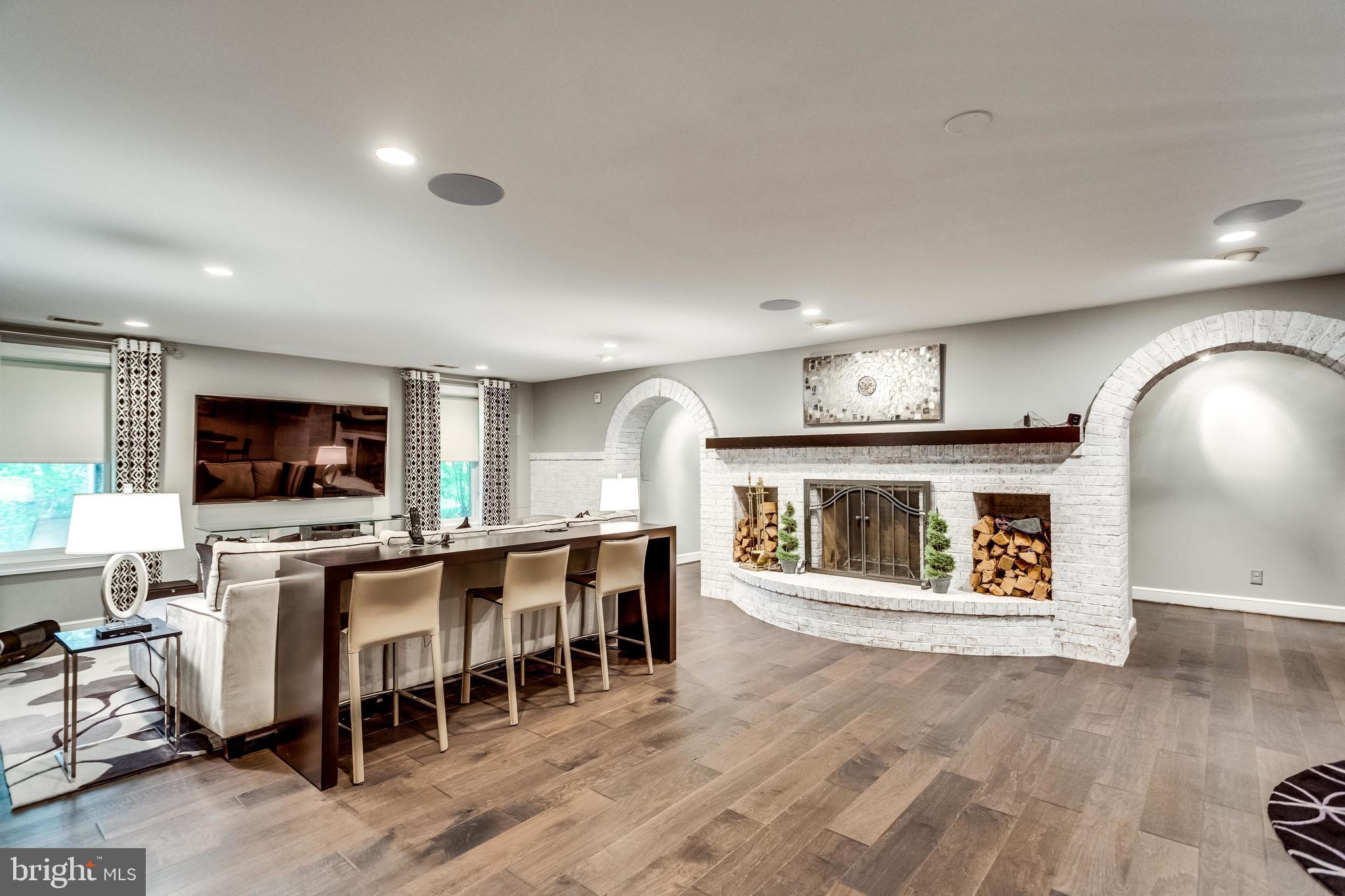 DOGWOOD KNOLLS - Residential