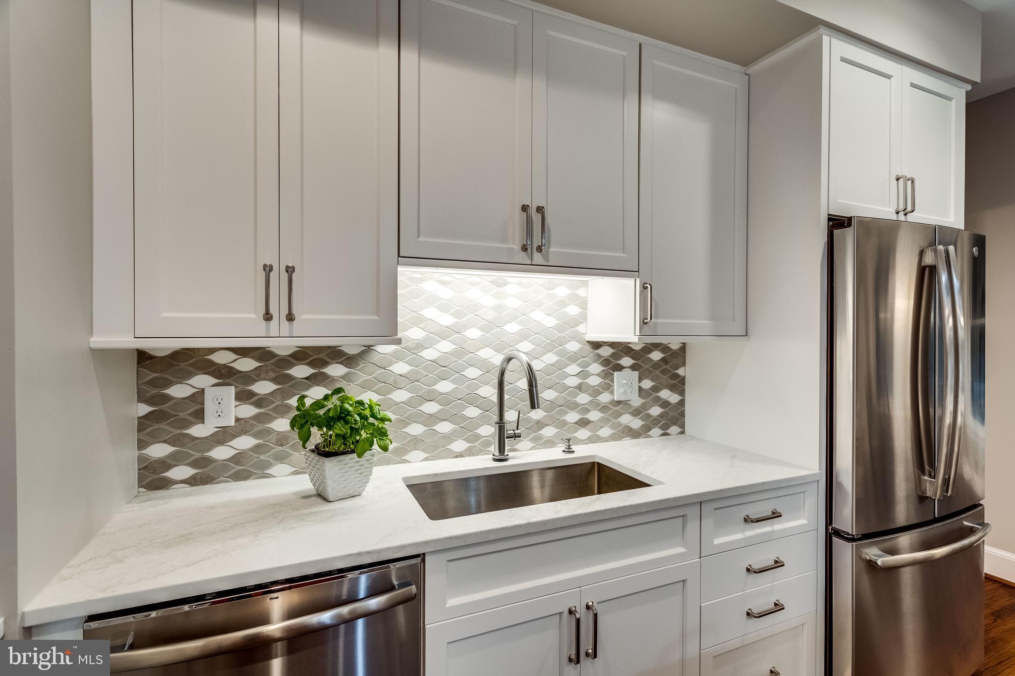 DOGWOOD KNOLLS - Residential