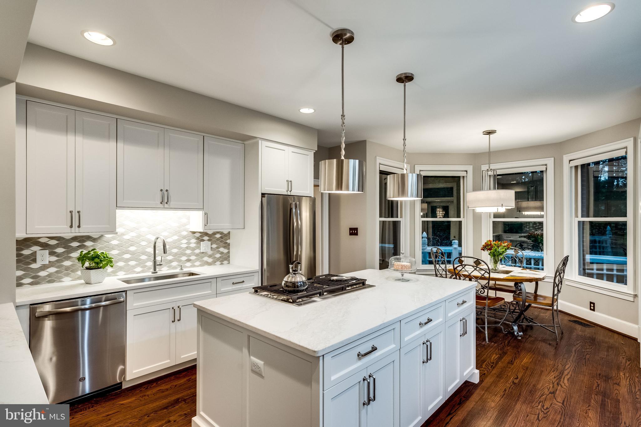 DOGWOOD KNOLLS - Residential