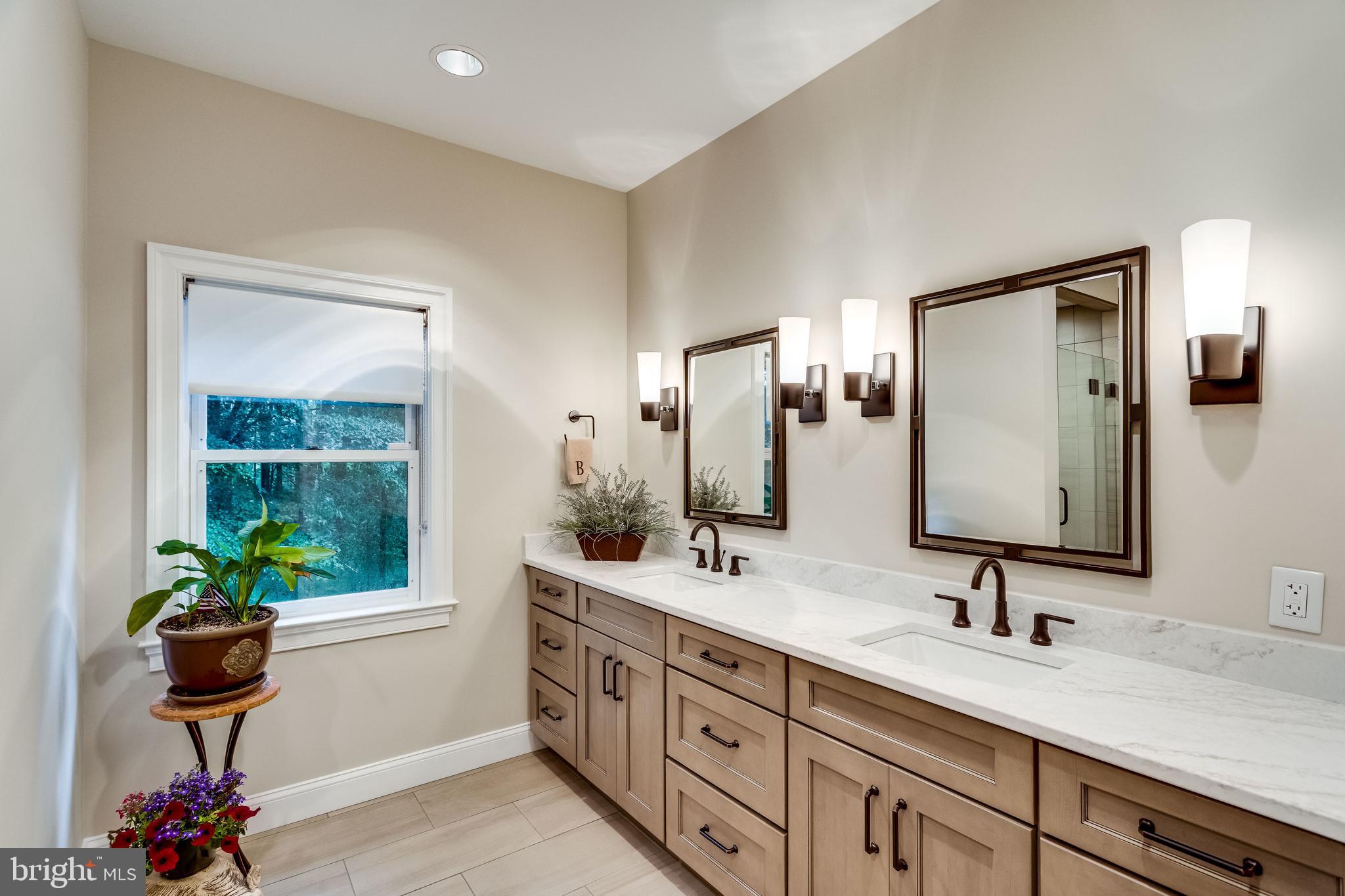 DOGWOOD KNOLLS - Residential