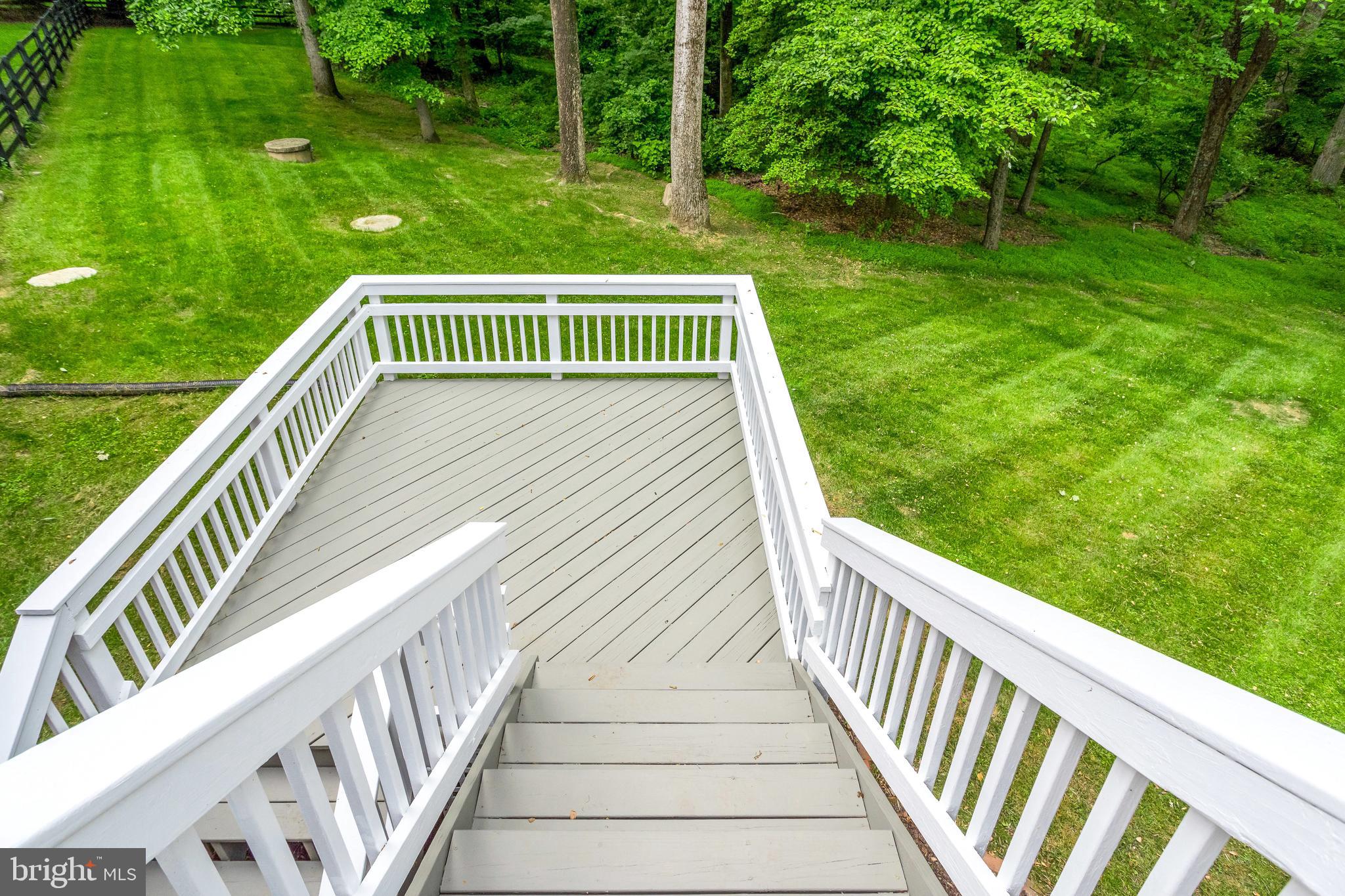 DOGWOOD KNOLLS - Residential