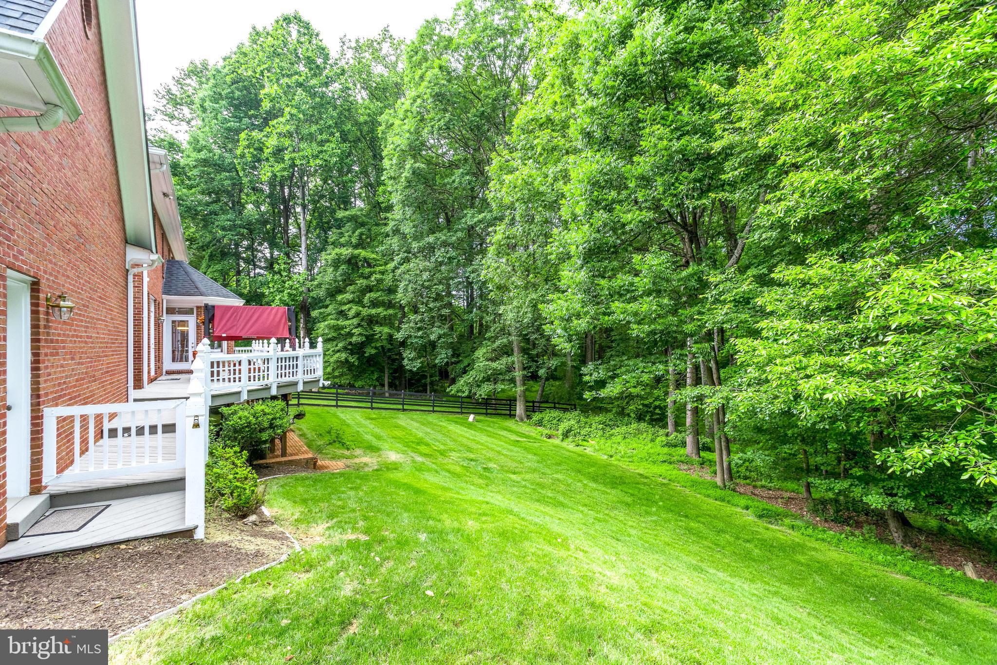 DOGWOOD KNOLLS - Residential