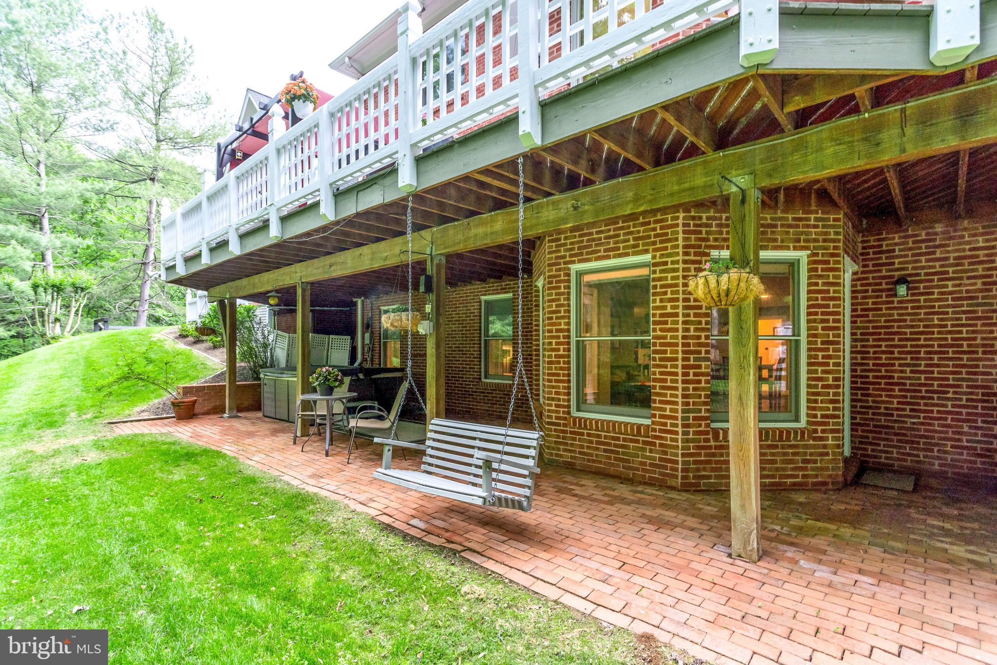 DOGWOOD KNOLLS - Residential