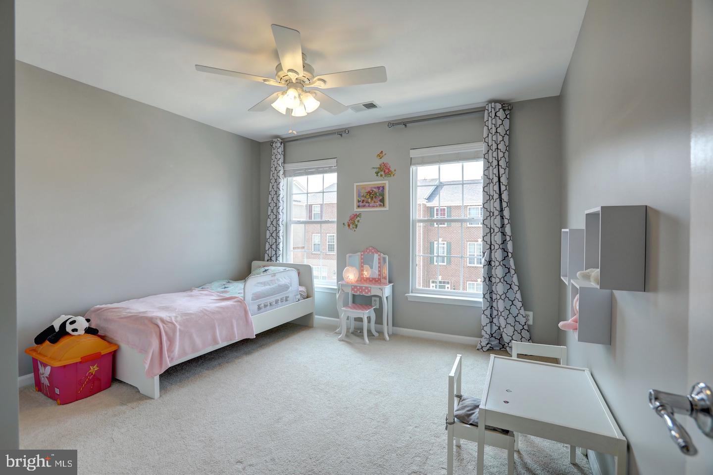 GOOSE CREEK VILLAGE NORTH - Residential Lease