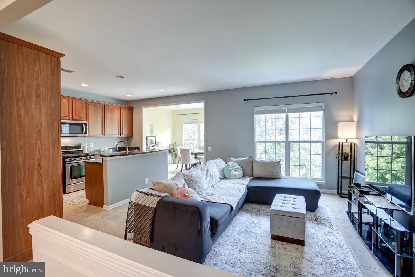 GOOSE CREEK VILLAGE NORTH - Residential Lease